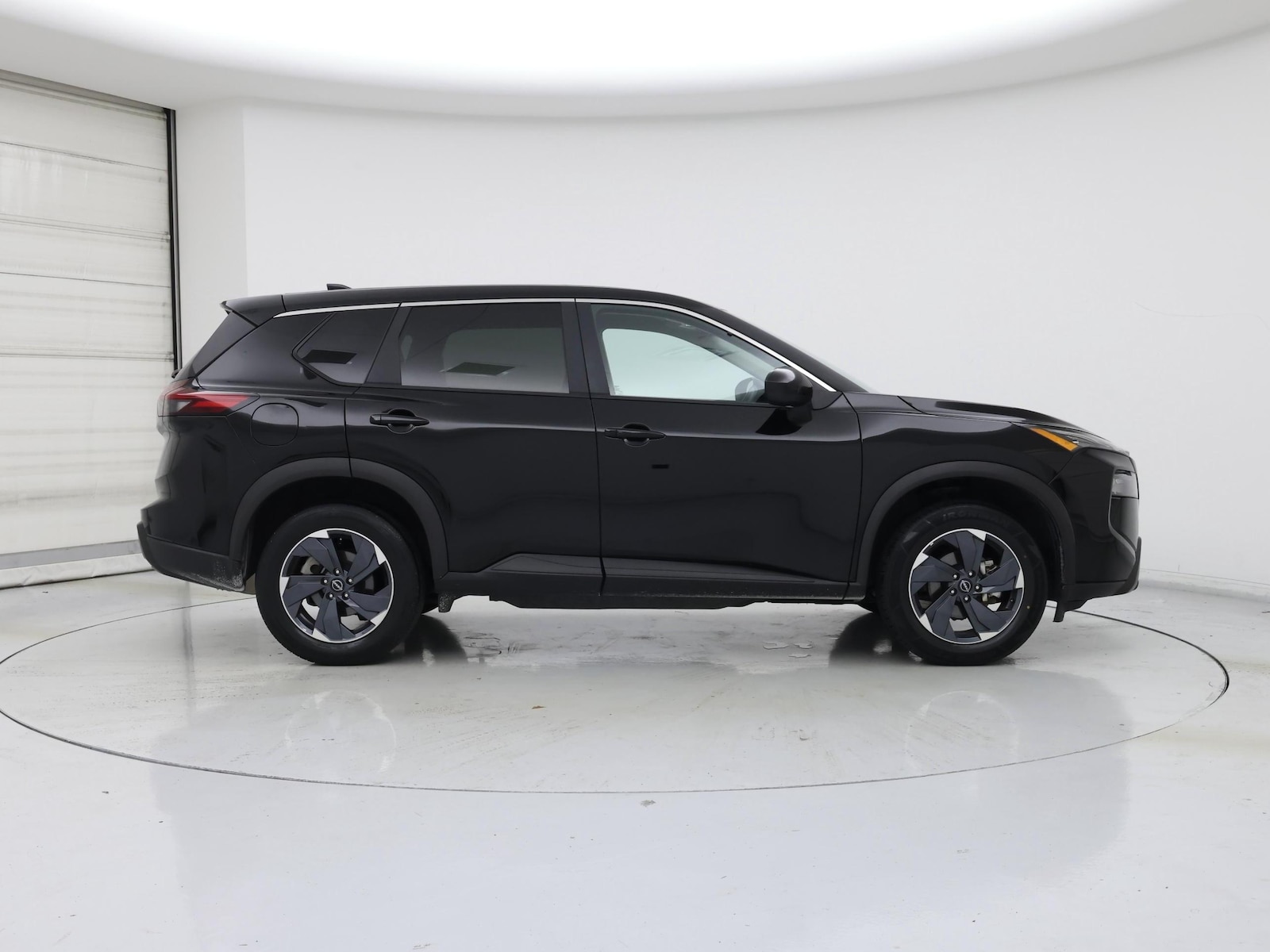 2025 Nissan Rogue SV - Photo 8