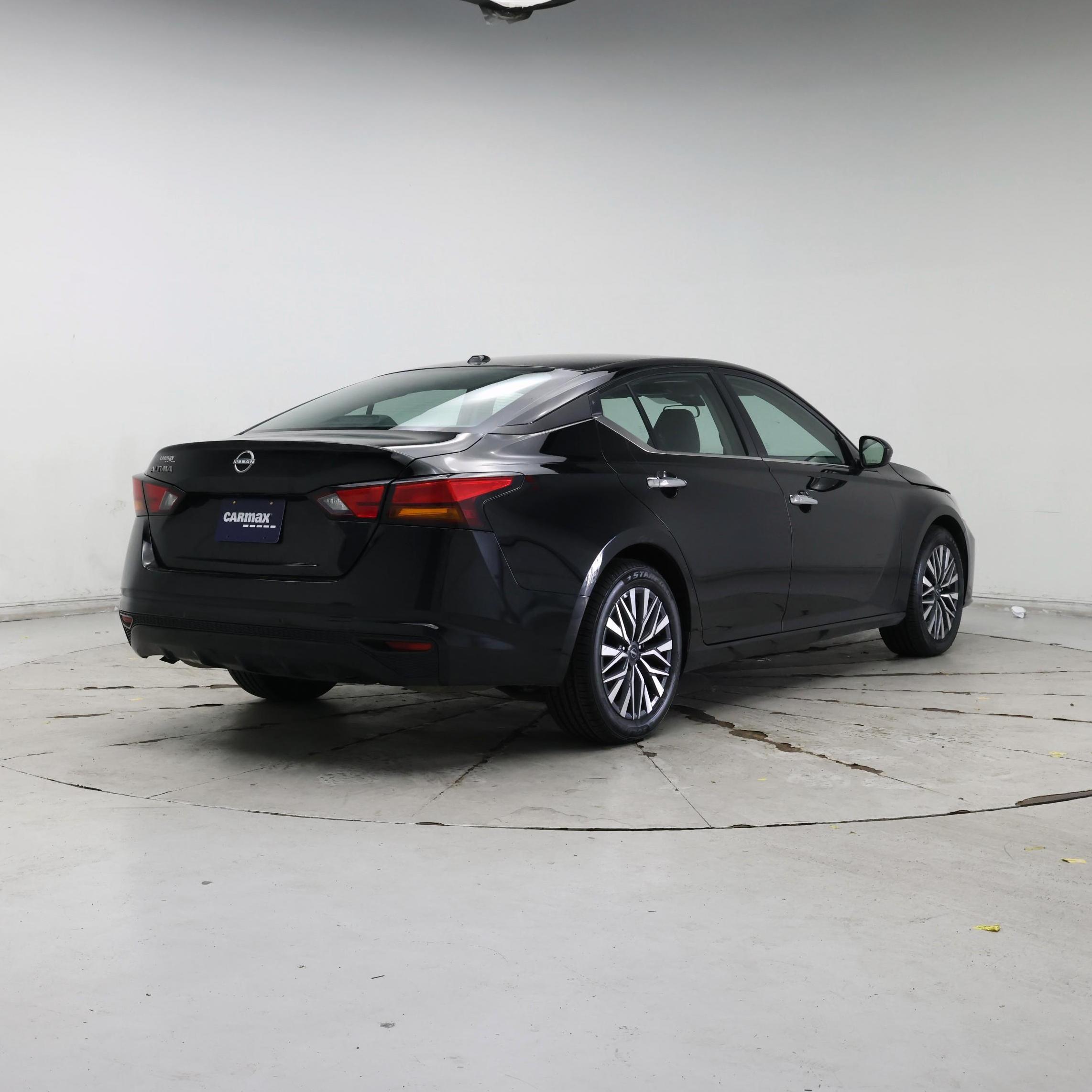 Thumbnail: 2025 Nissan Altima - 8