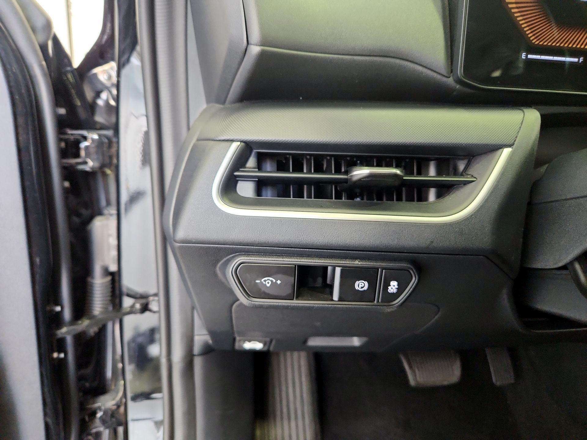 Thumbnail: 2025 Kia K4 - 13