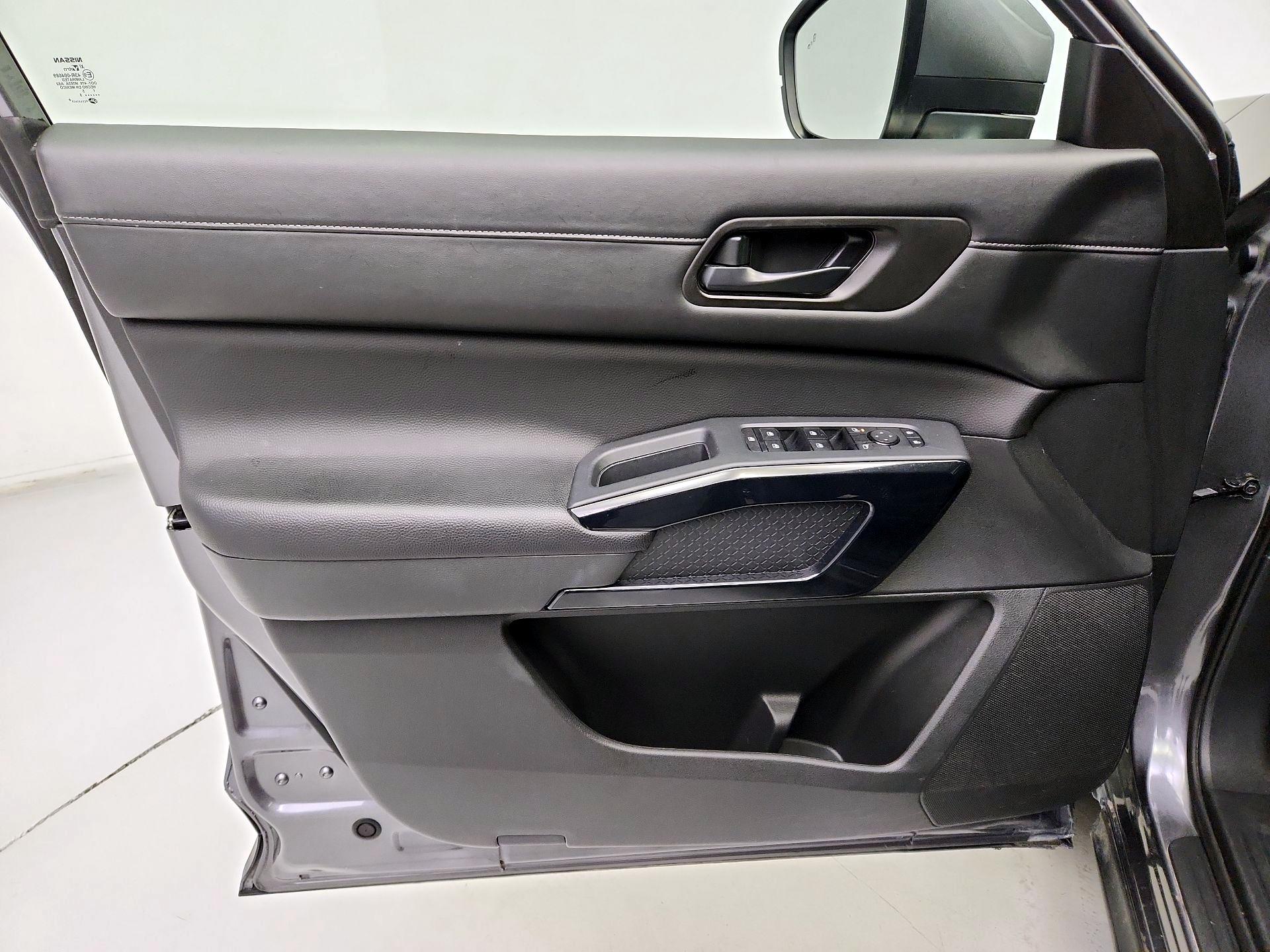 Thumbnail: 2025 Nissan Pathfinder - 12