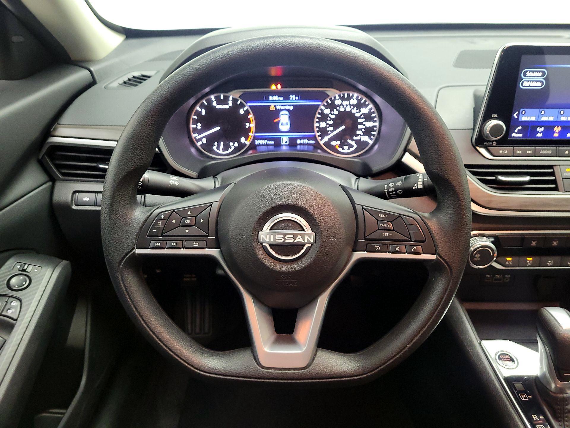 Thumbnail: 2025 Nissan Altima - 10