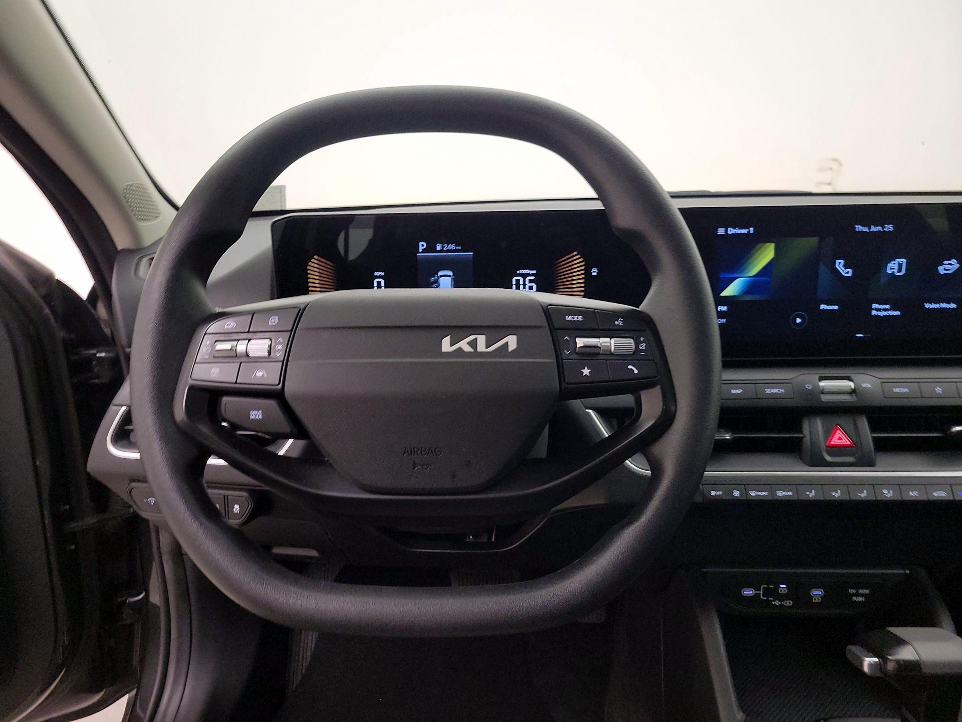 Thumbnail: 2025 Kia K4 - 10
