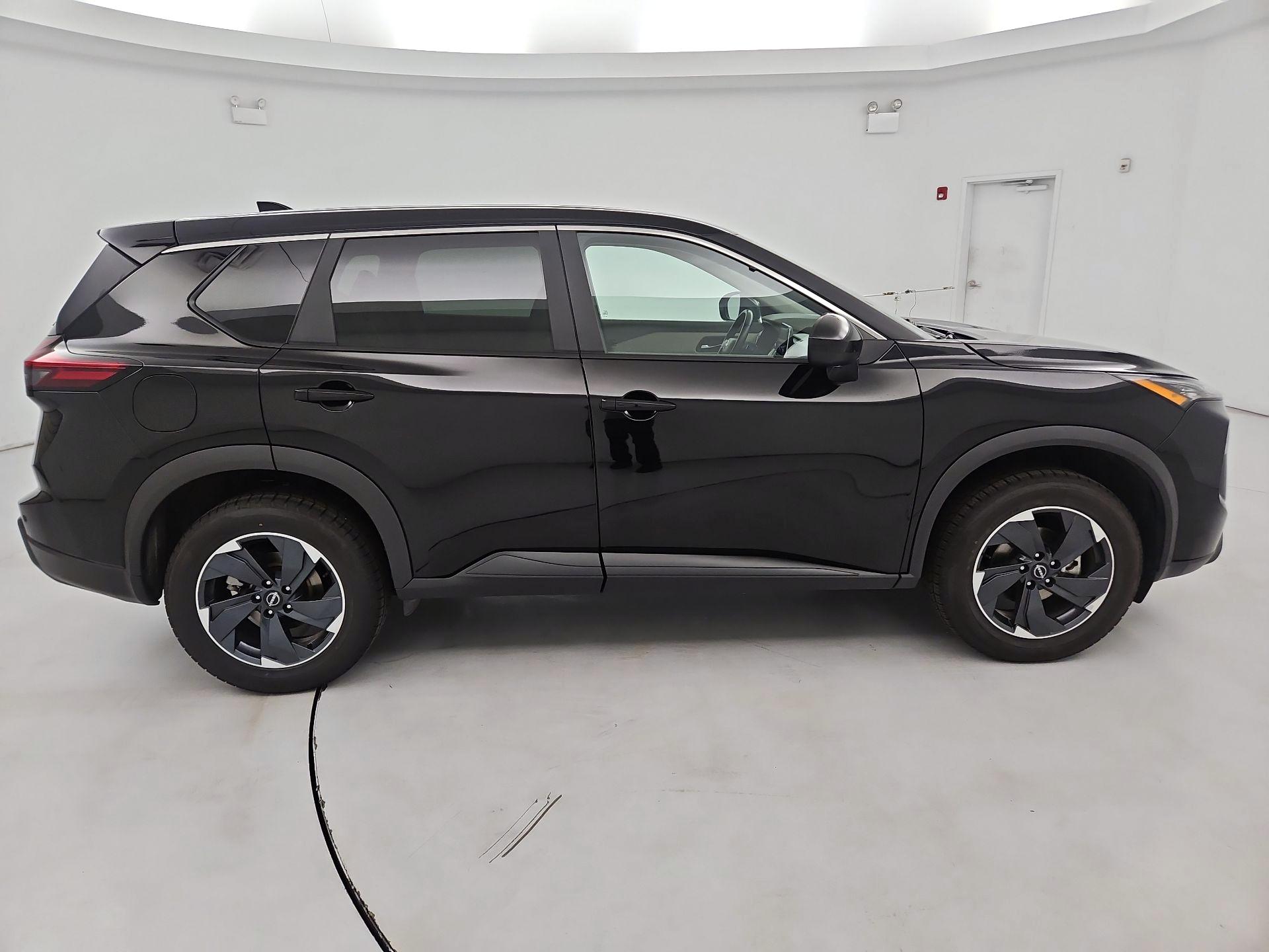 Thumbnail: 2025 Nissan Rogue - 4