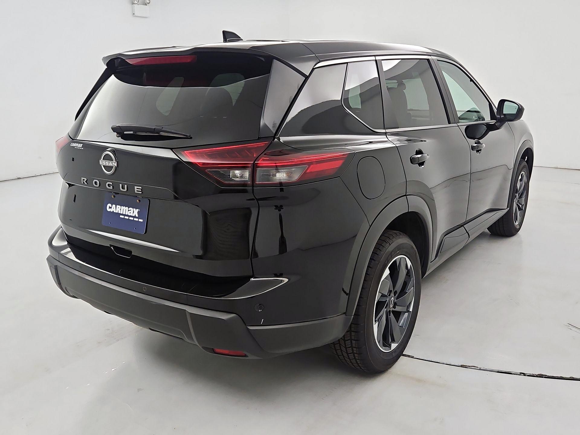 Thumbnail: 2025 Nissan Rogue - 5