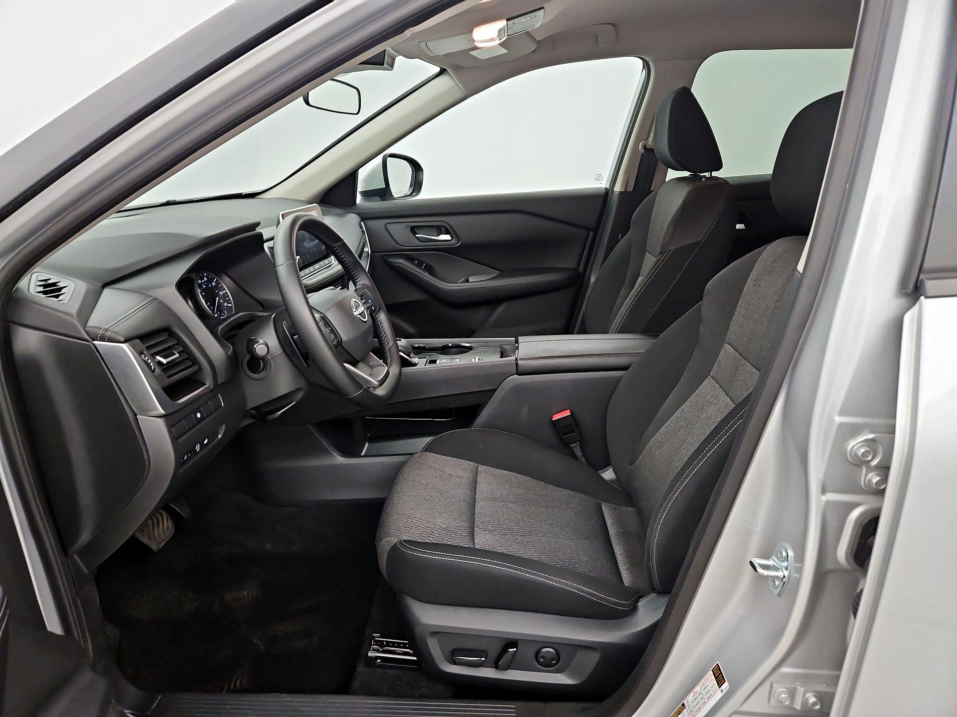 Thumbnail: 2025 Nissan Rogue - 11