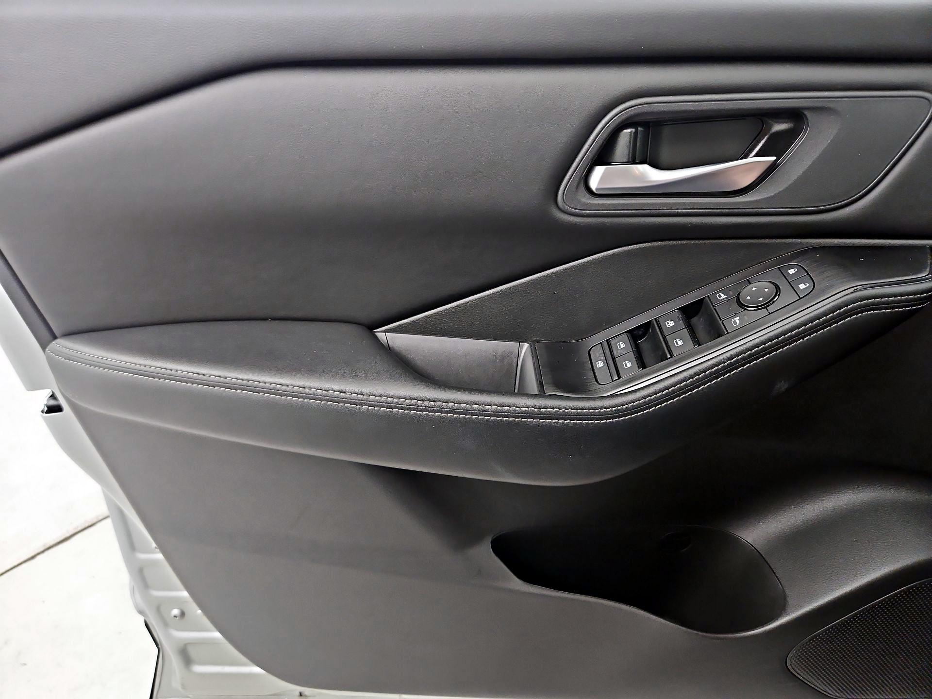 Thumbnail: 2025 Nissan Rogue - 12