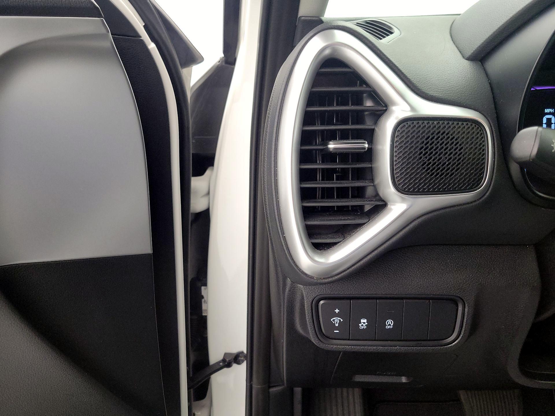 Thumbnail: 2025 Kia Soul - 13