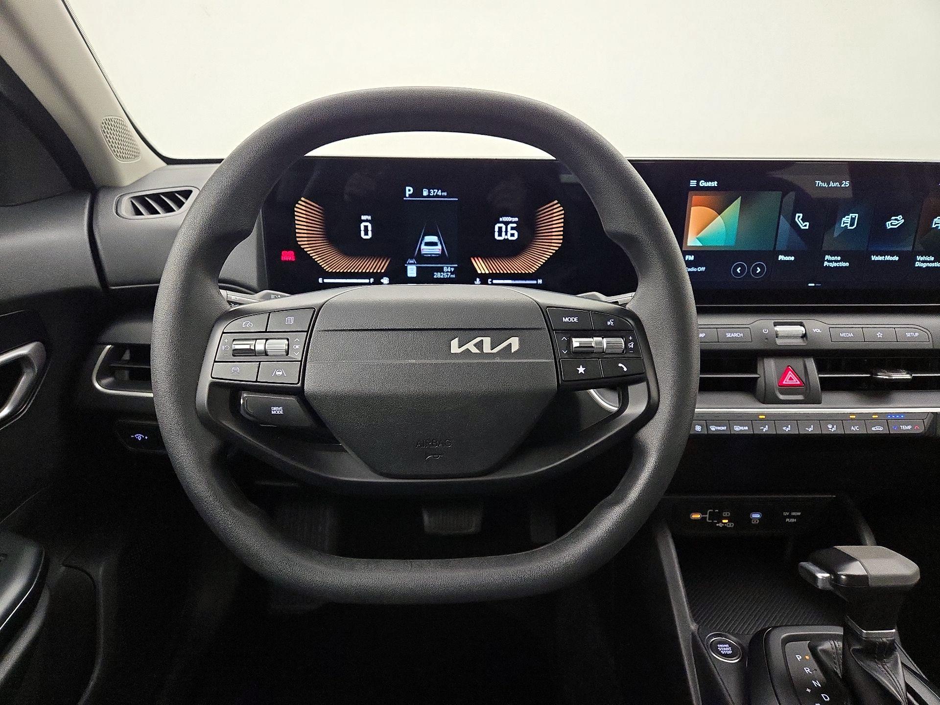 Thumbnail: 2025 Kia K4 - 10