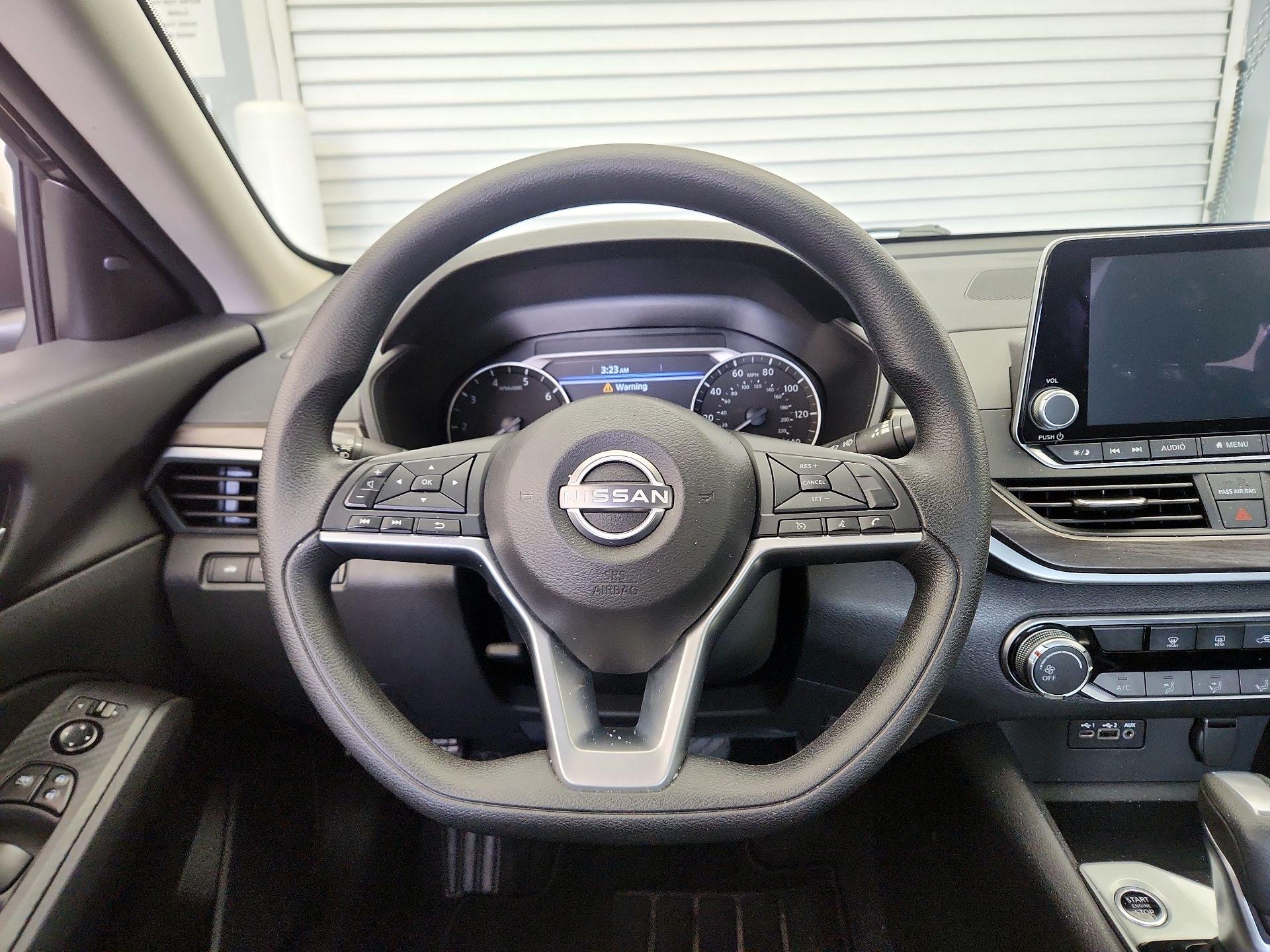 Thumbnail: 2025 Nissan Altima - 10