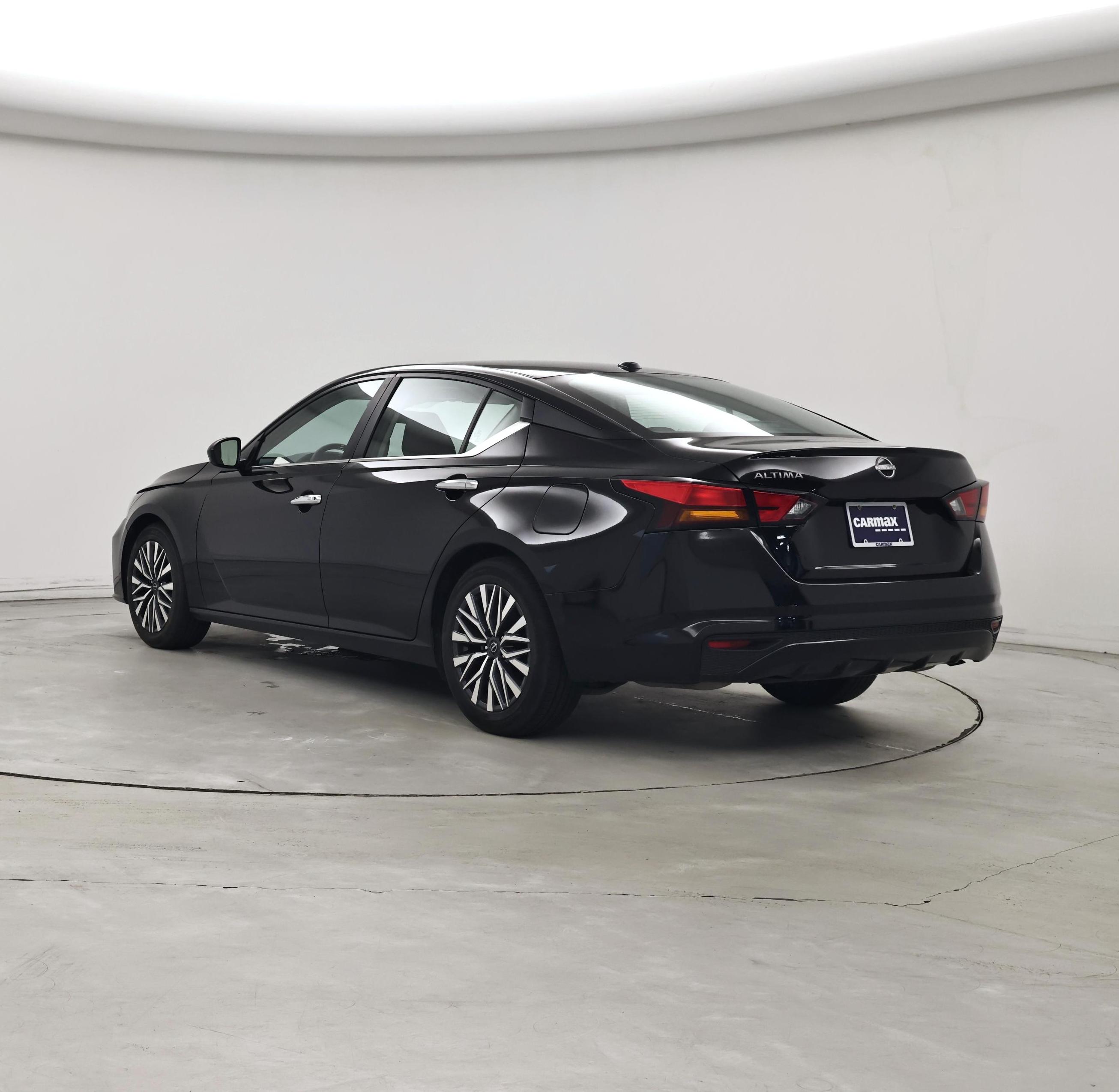 Thumbnail: 2025 Nissan Altima - 2