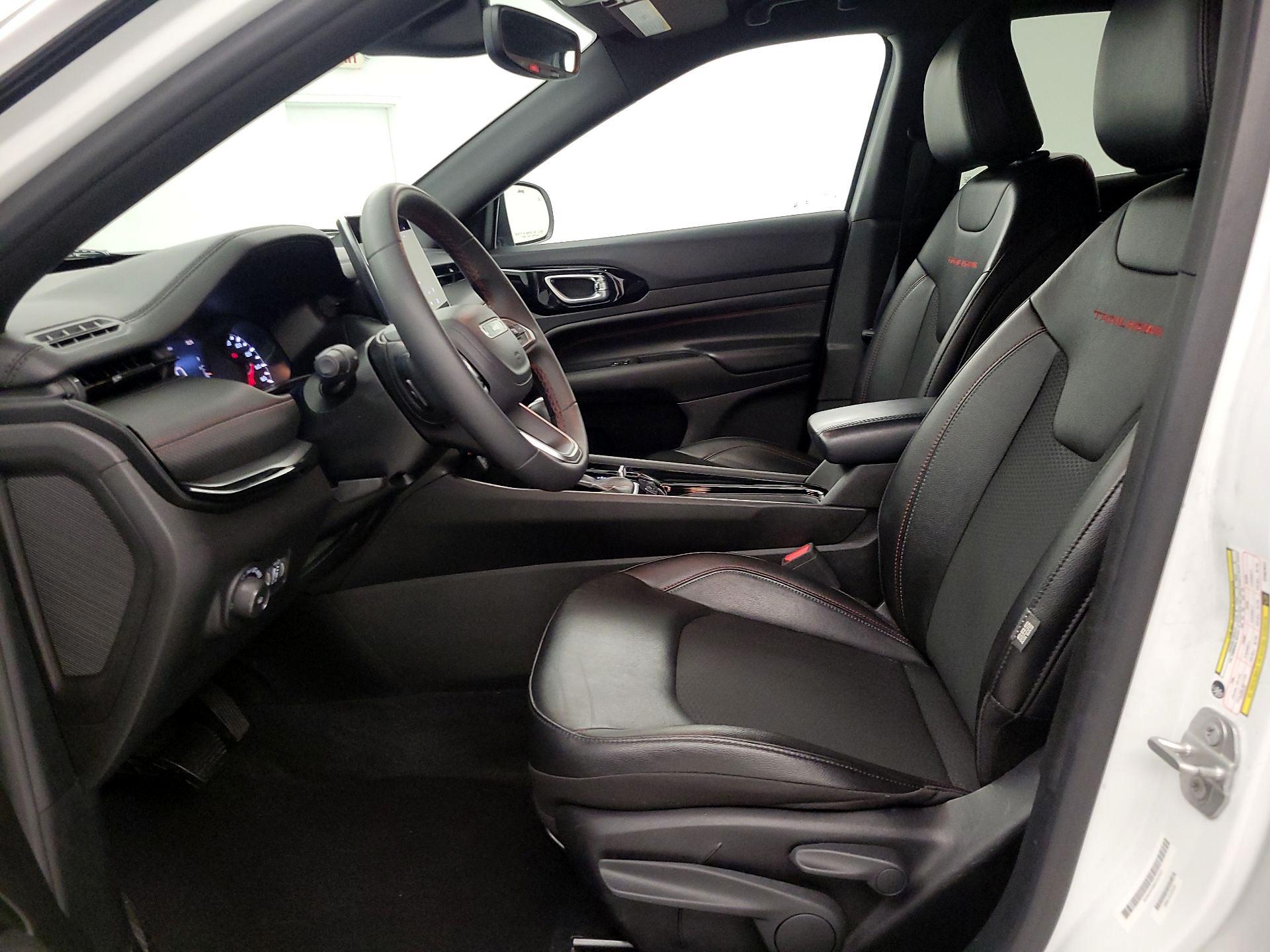 Thumbnail: 2025 Jeep Compass - 11