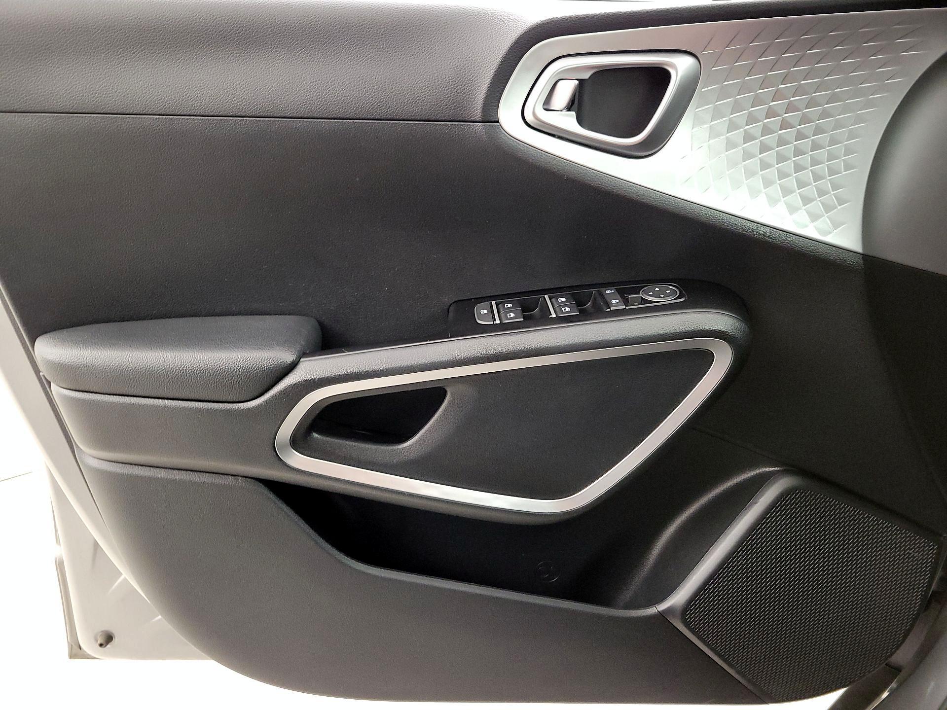 Thumbnail: 2025 Kia Soul - 12