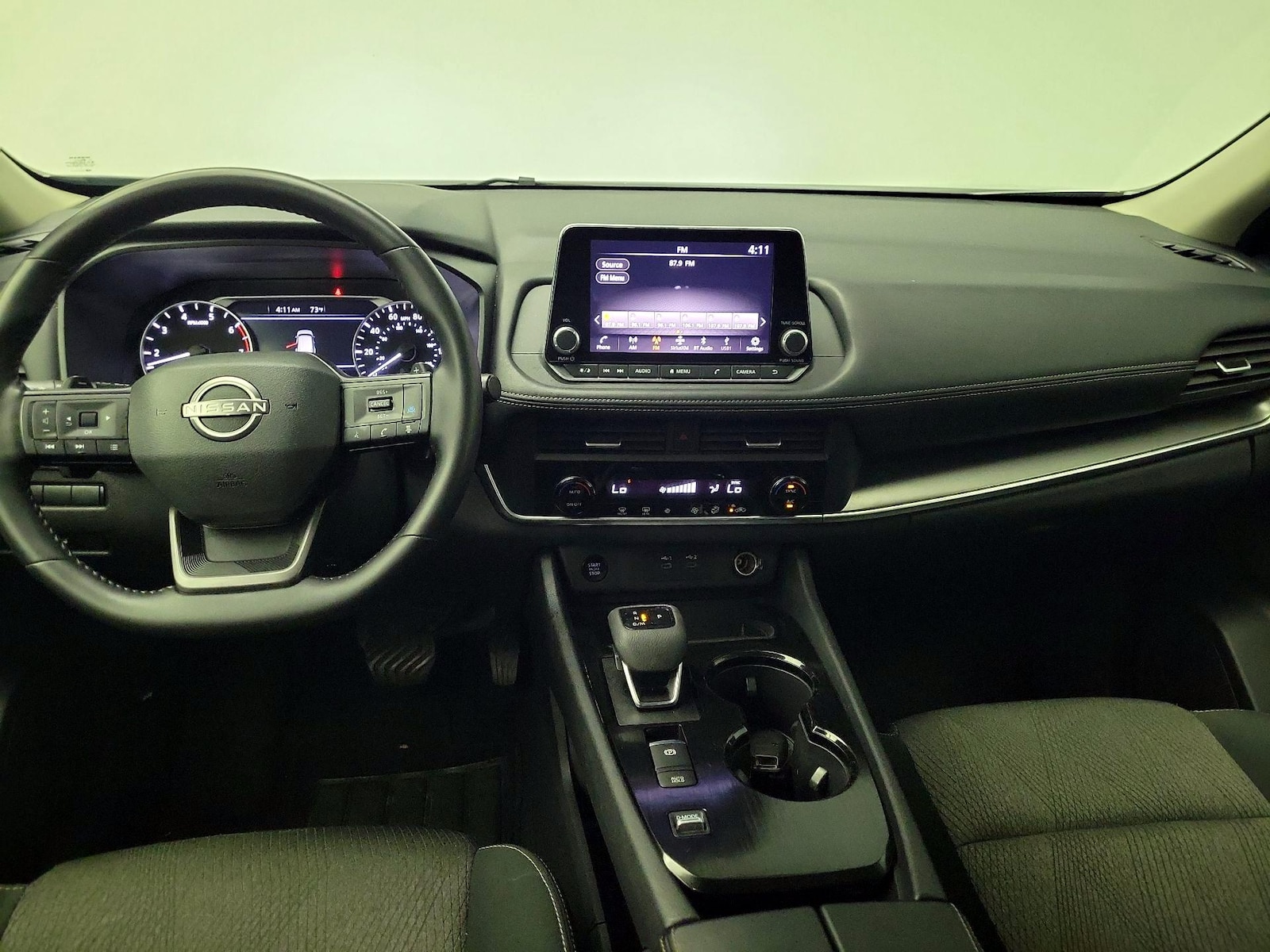 2025 Nissan Rogue SV - Photo 10