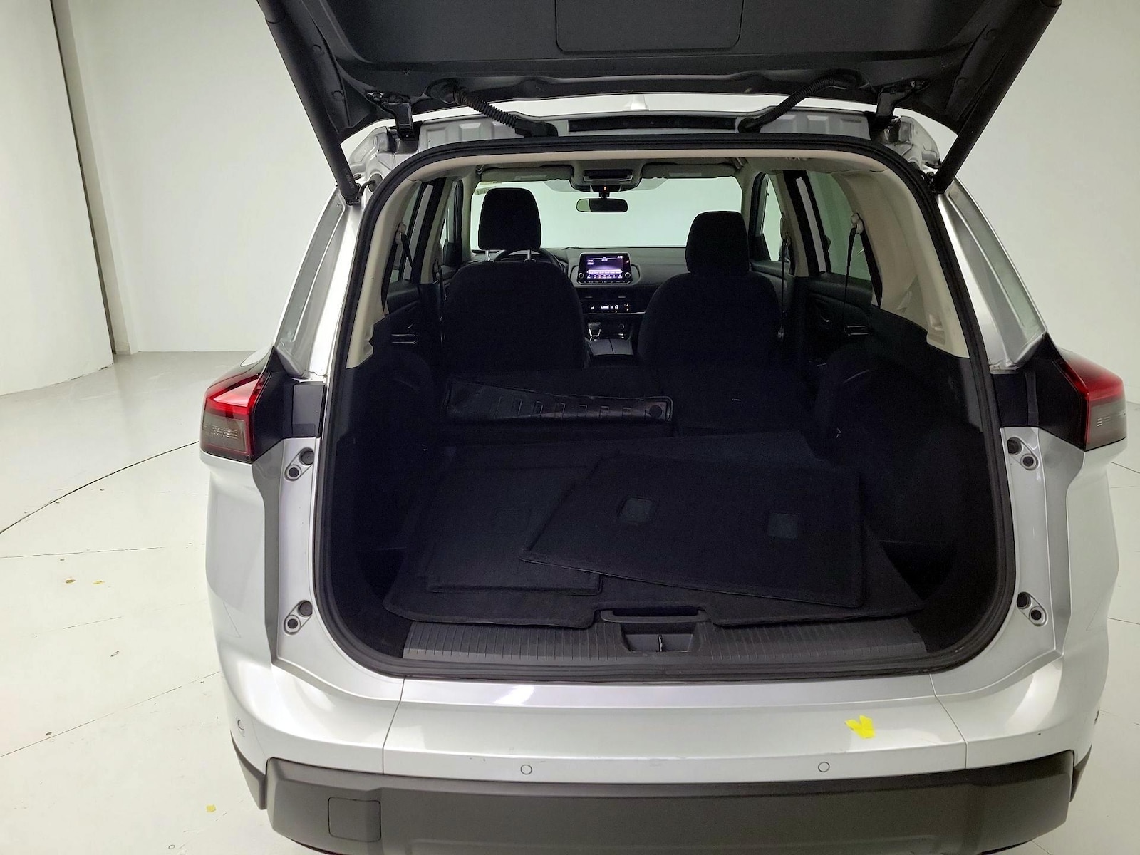 2025 Nissan Rogue SV - Photo 22