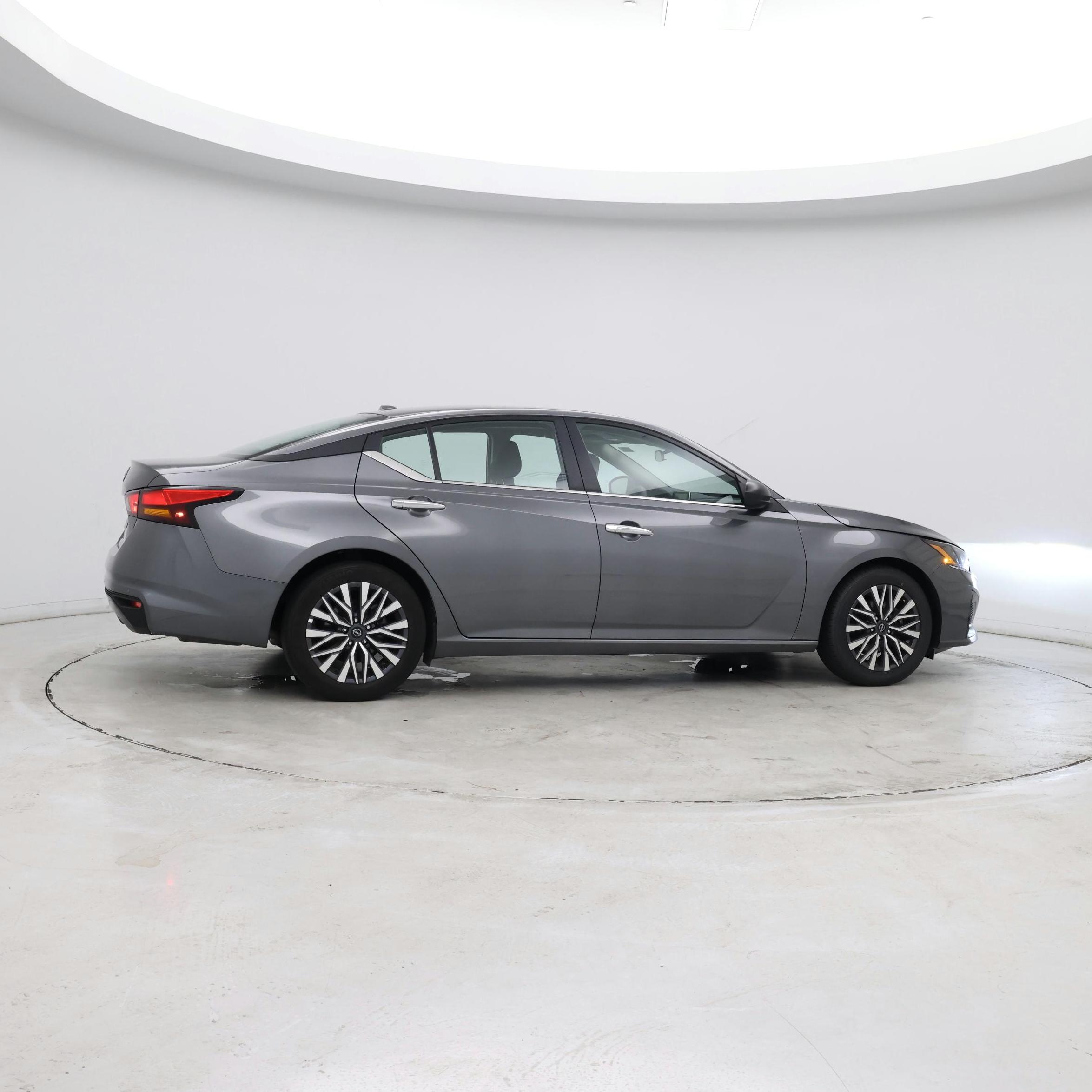 Thumbnail: 2025 Nissan Altima - 8