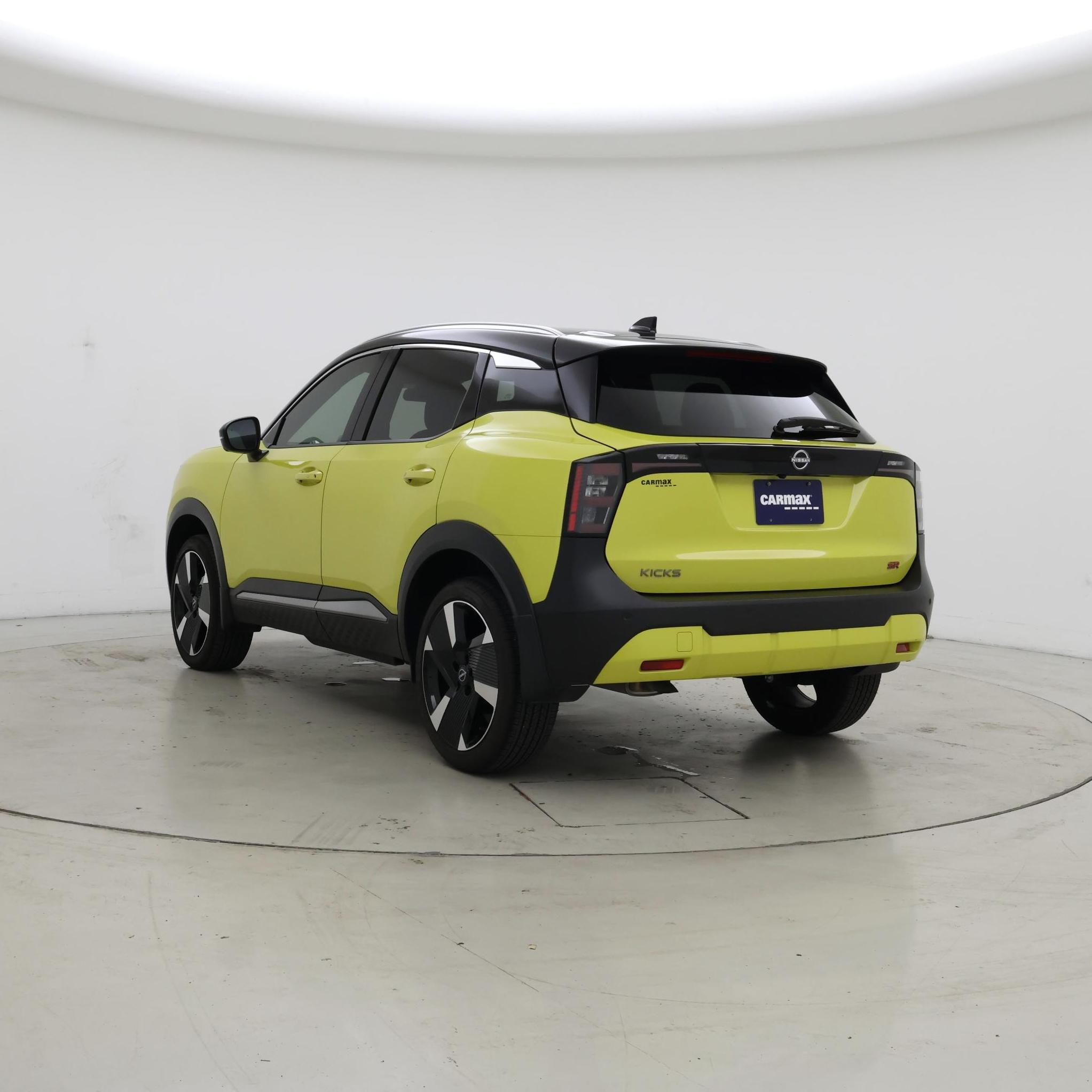 Thumbnail: 2026 Nissan Kicks - 2