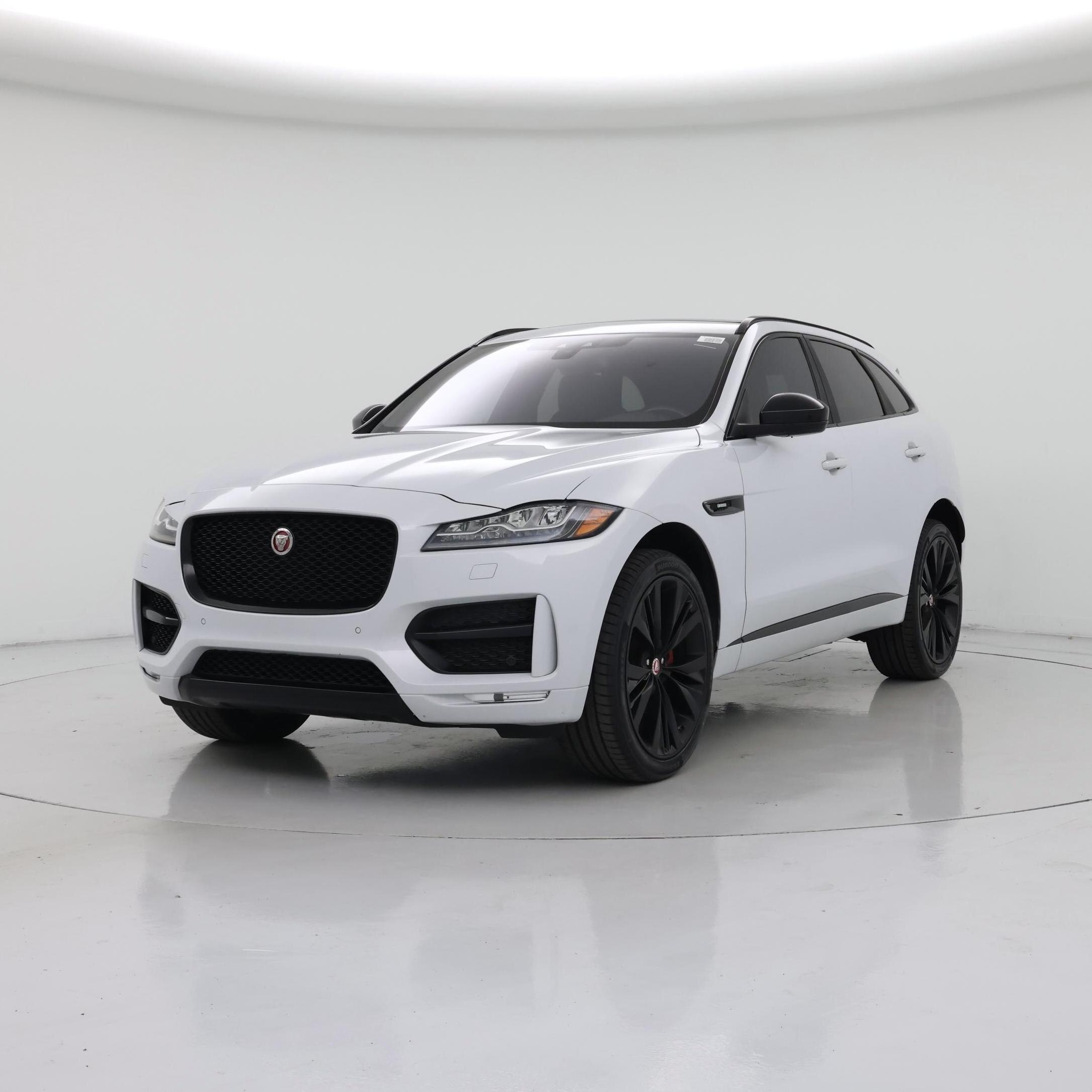 Thumbnail: 2018 Jaguar F-Pace - 4
