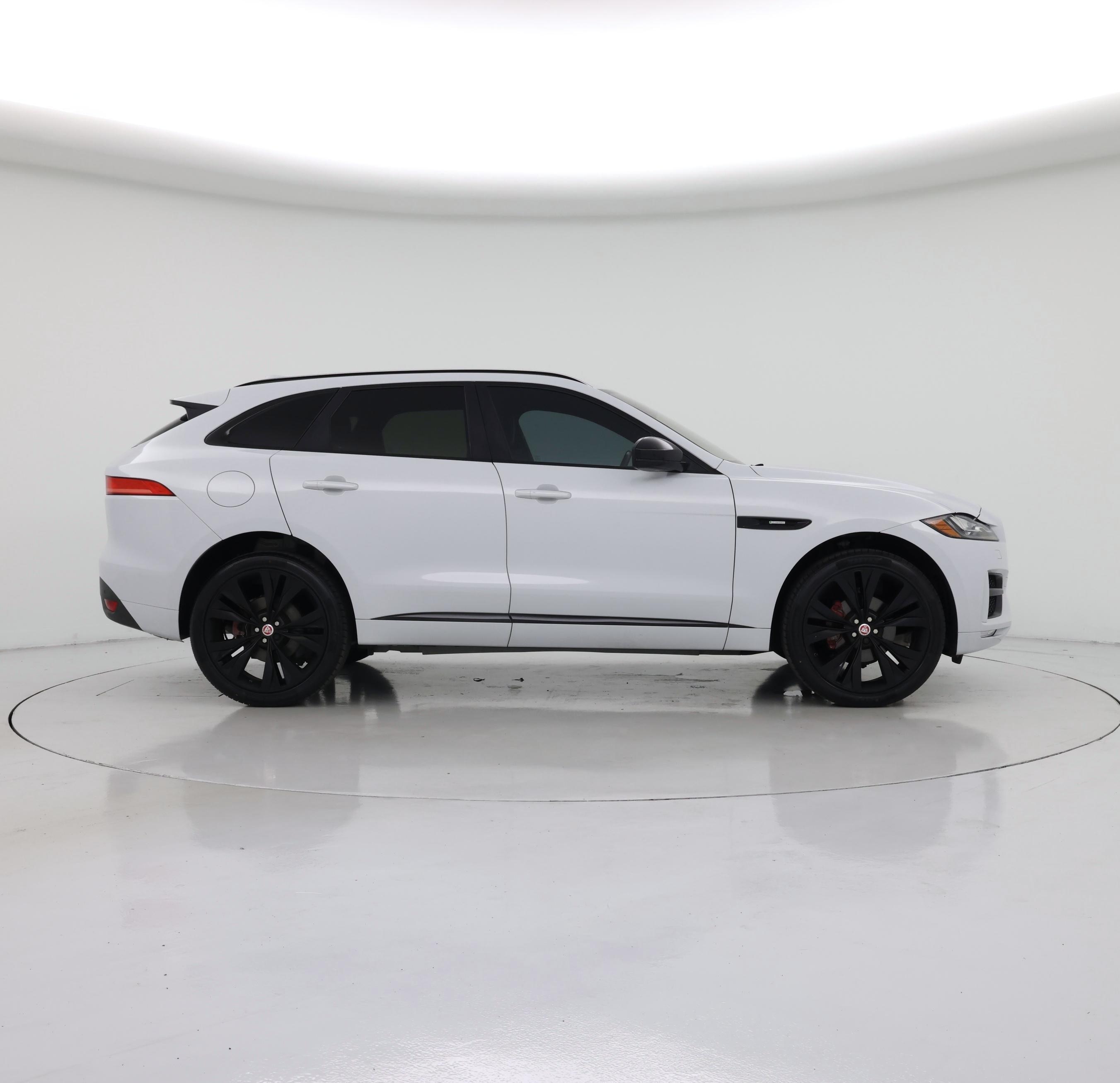 Thumbnail: 2018 Jaguar F-Pace - 7