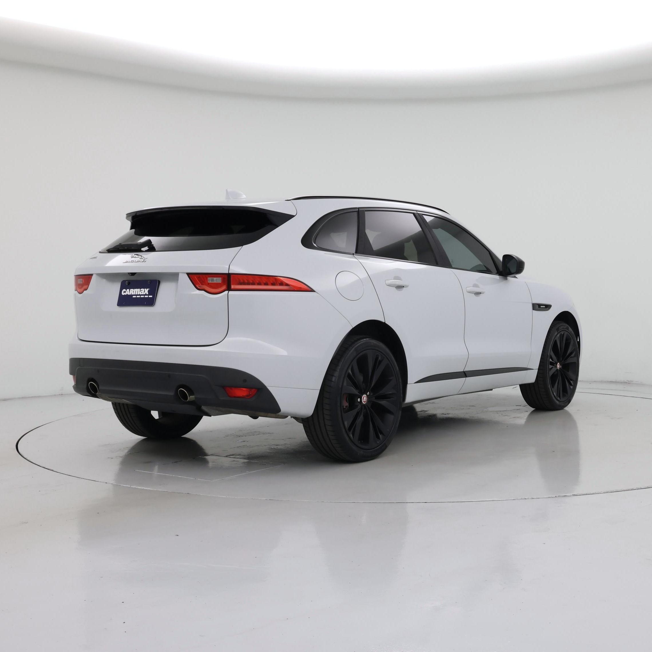 Thumbnail: 2018 Jaguar F-Pace - 8