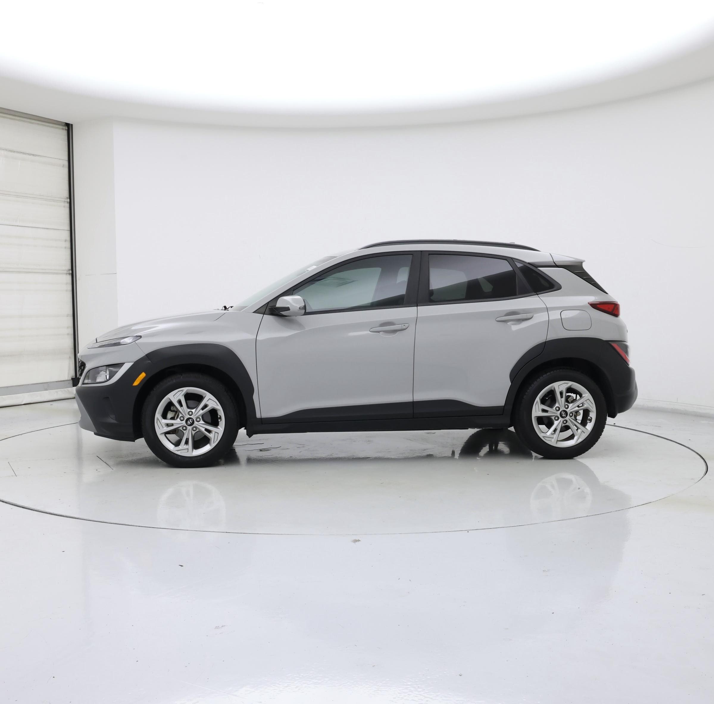 Thumbnail: 2022 Hyundai Kona - 3
