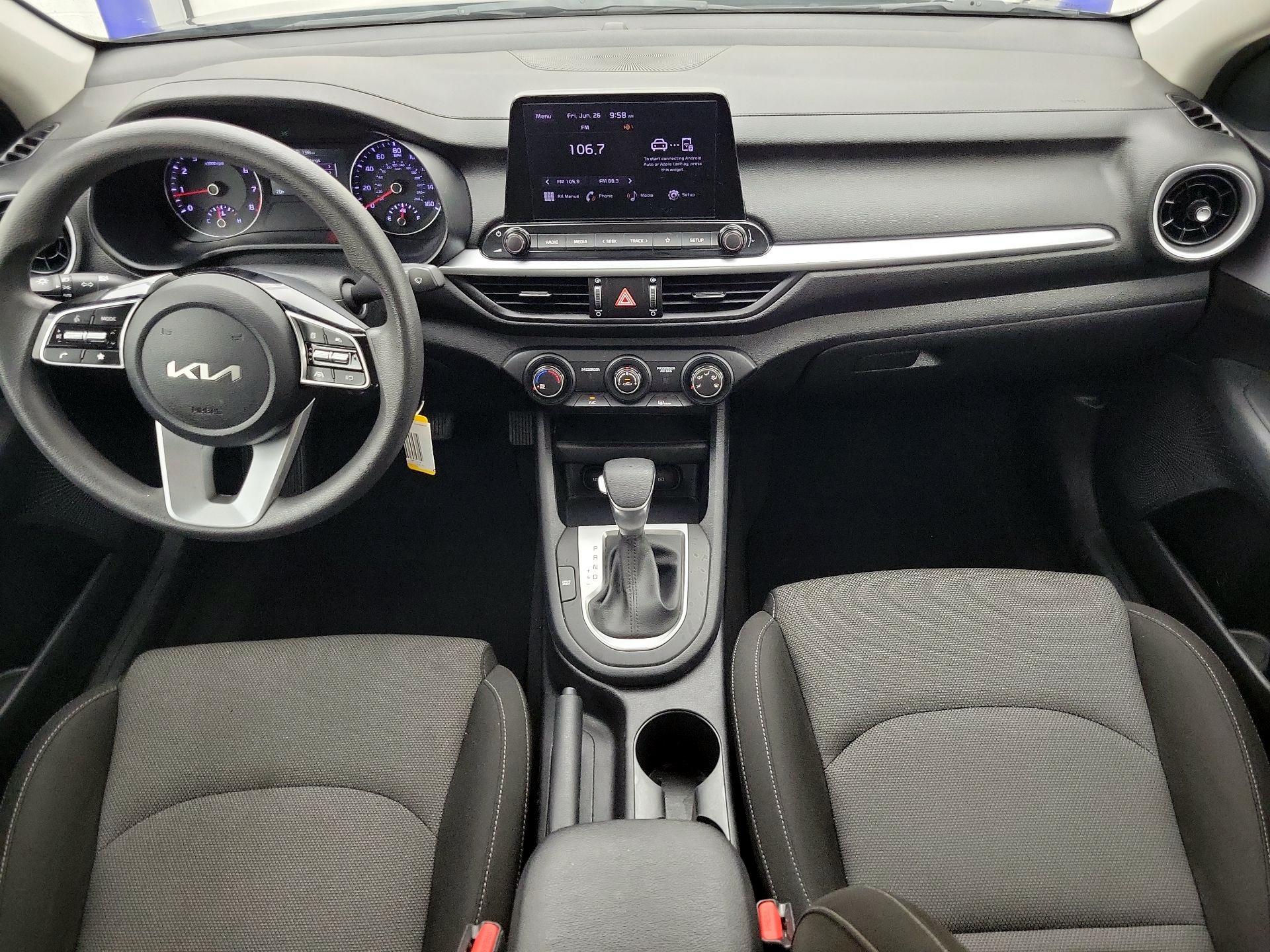 Thumbnail: 2024 Kia Forte - 9