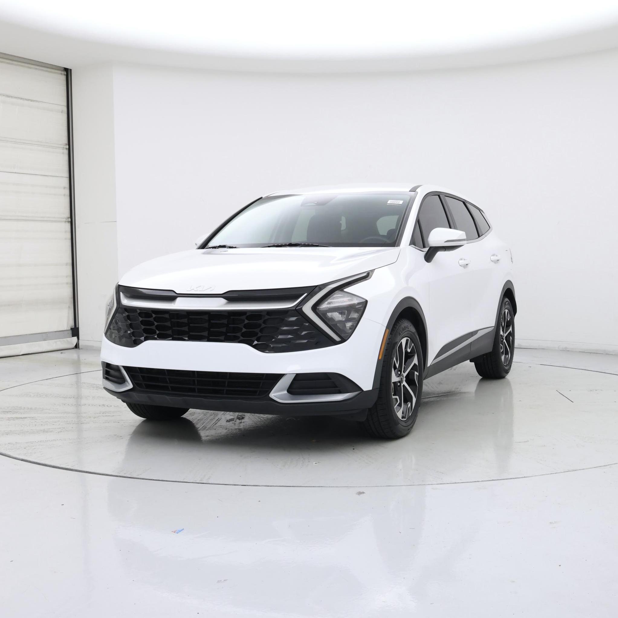 Thumbnail: 2023 Kia Sportage - 4