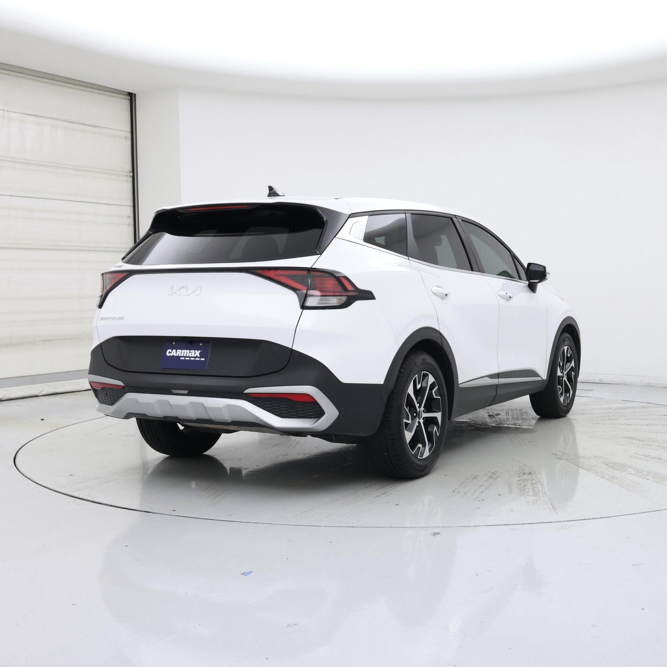 Thumbnail: 2023 Kia Sportage - 8