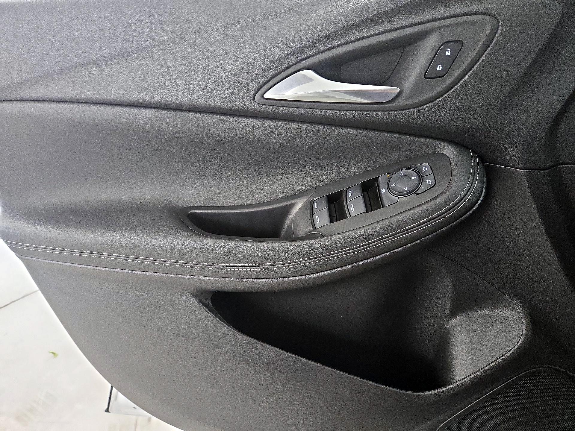 Thumbnail: 2025 Buick Encore GX - 12