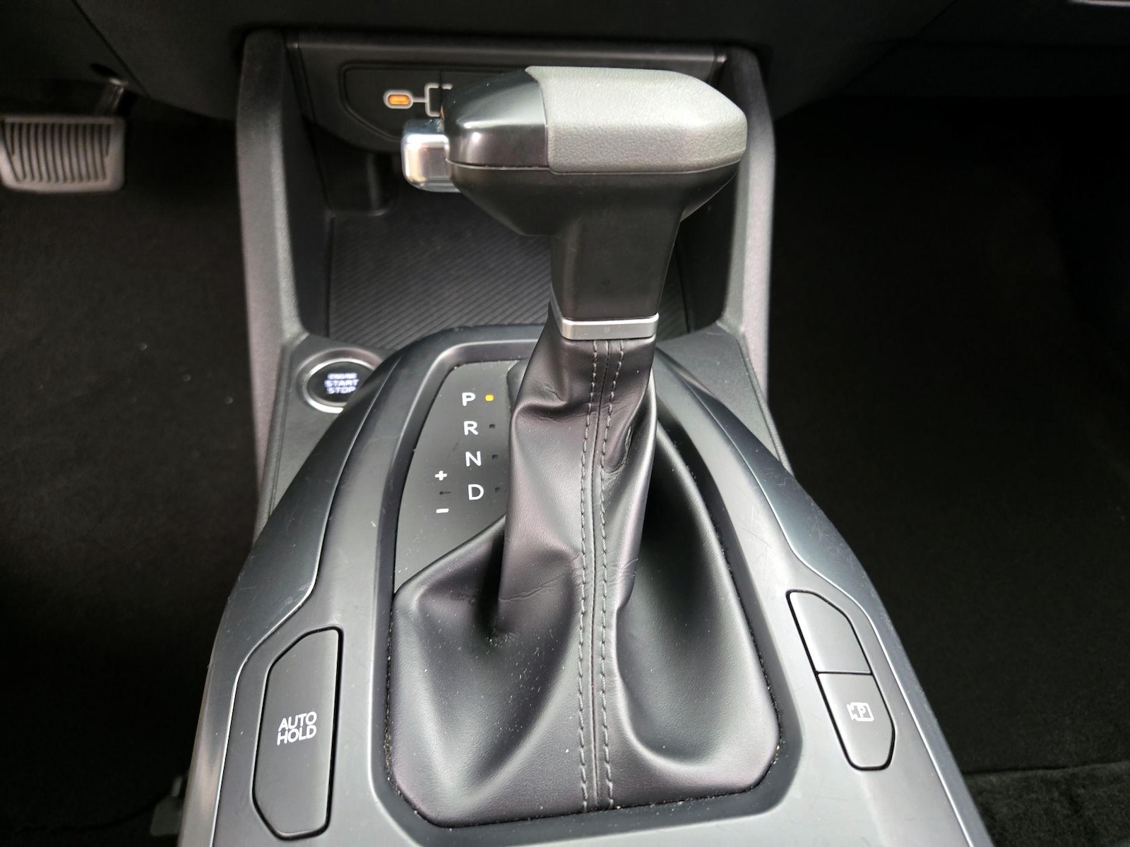 2025 Kia K4 LXS - Photo 18