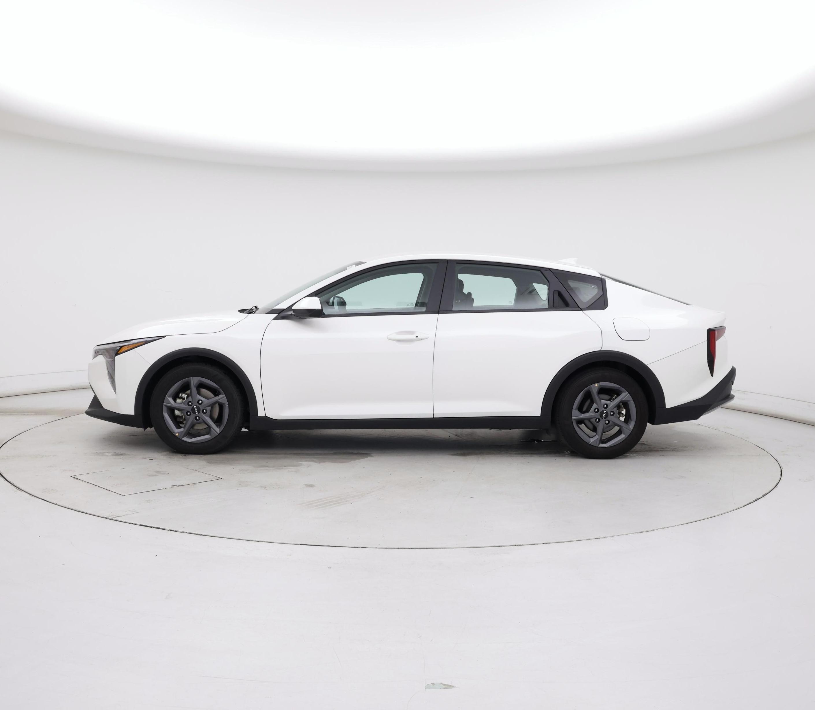 Thumbnail: 2025 Kia K4 - 3