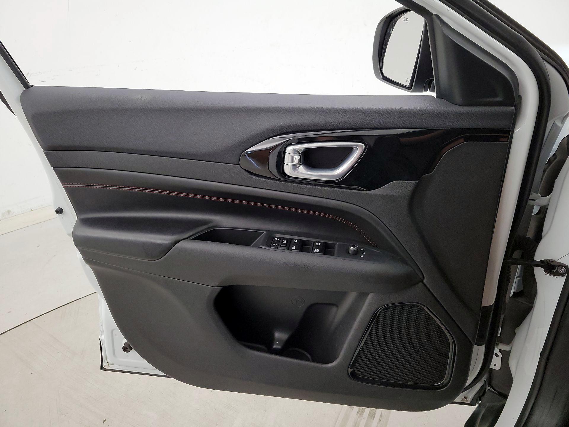 Thumbnail: 2025 Jeep Compass - 12
