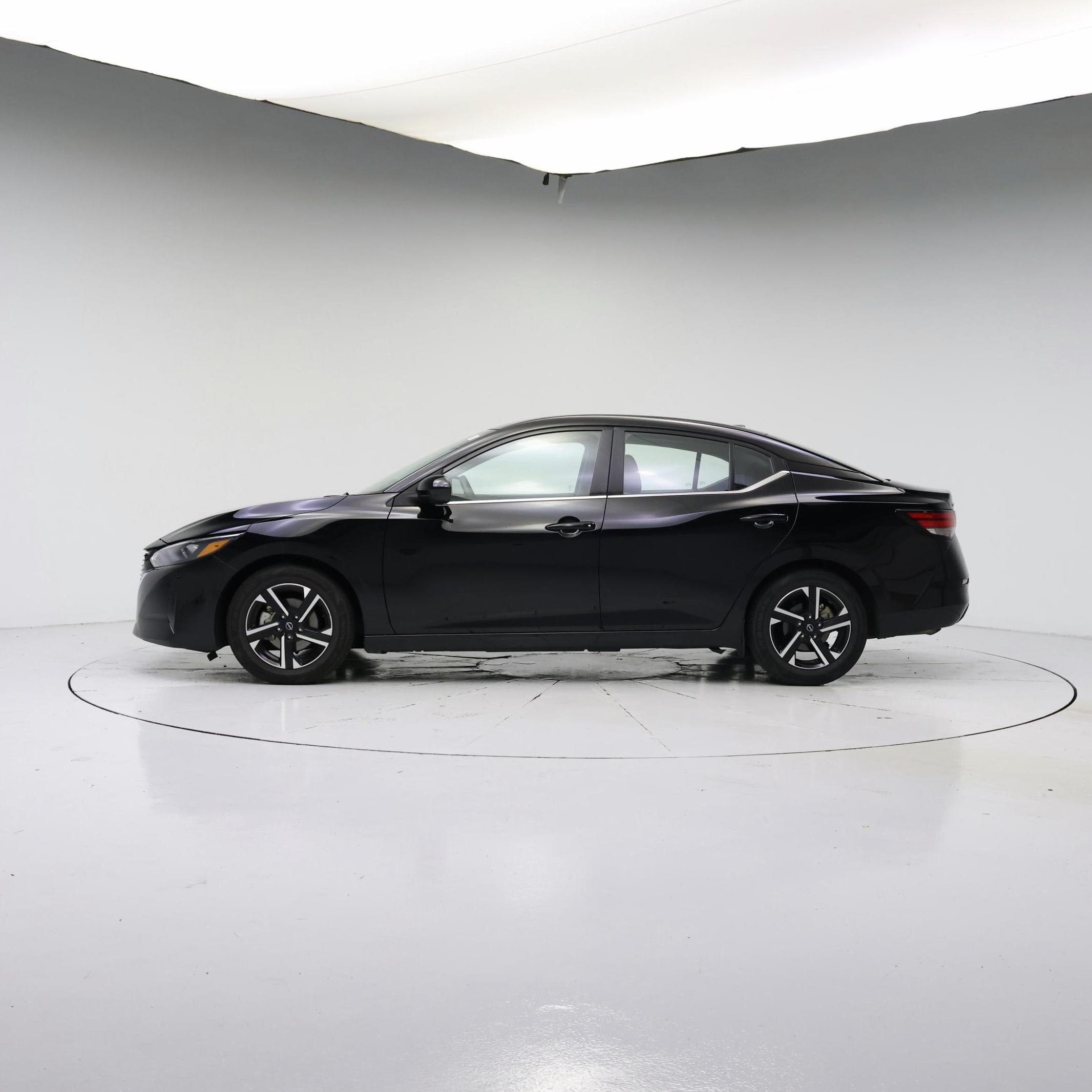 Thumbnail: 2025 Nissan Sentra - 3