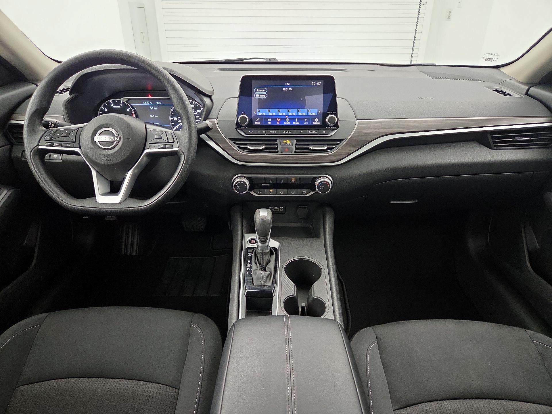 Thumbnail: 2025 Nissan Altima - 9