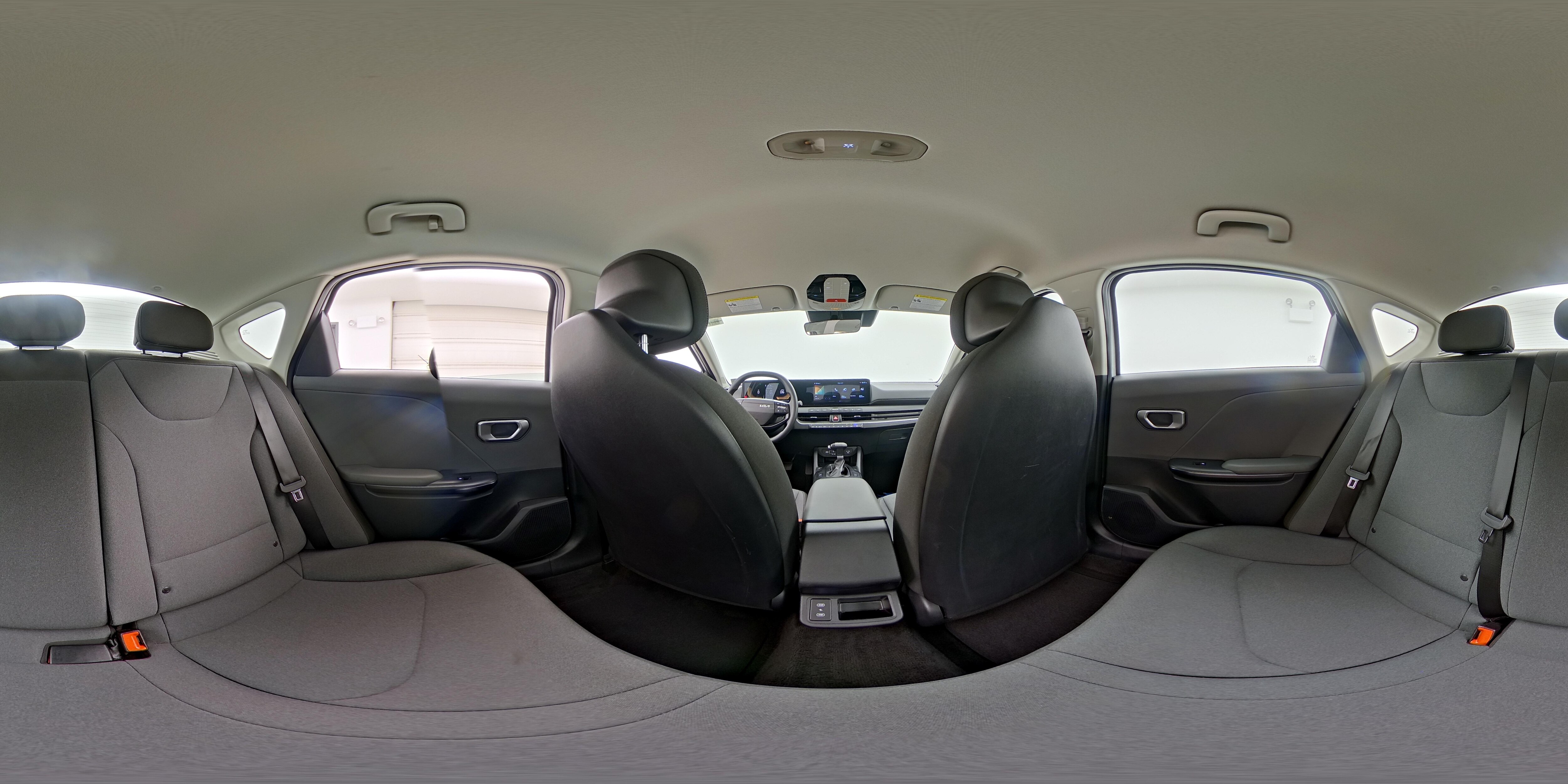 2025 Kia K4 LXS - Photo 25