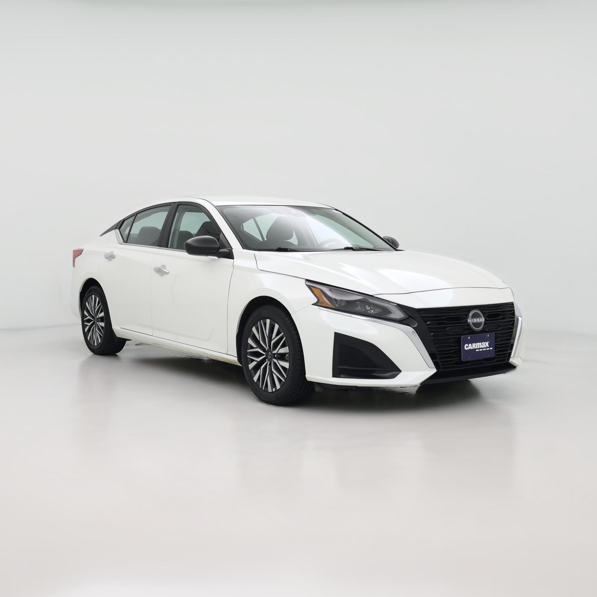 2025 Nissan Altima SV - Photo 1