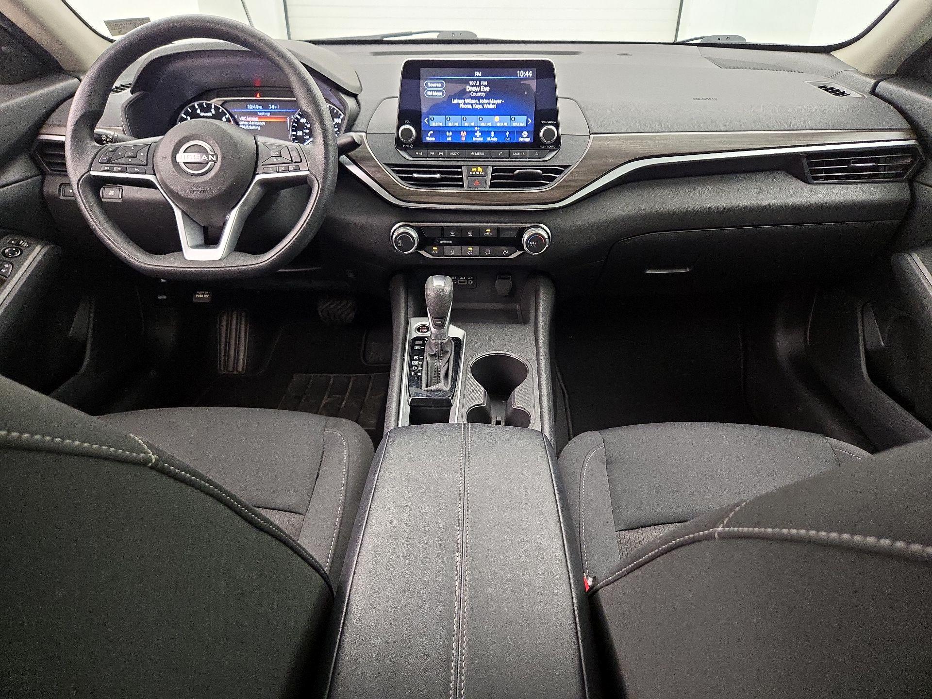 Thumbnail: 2025 Nissan Altima - 9