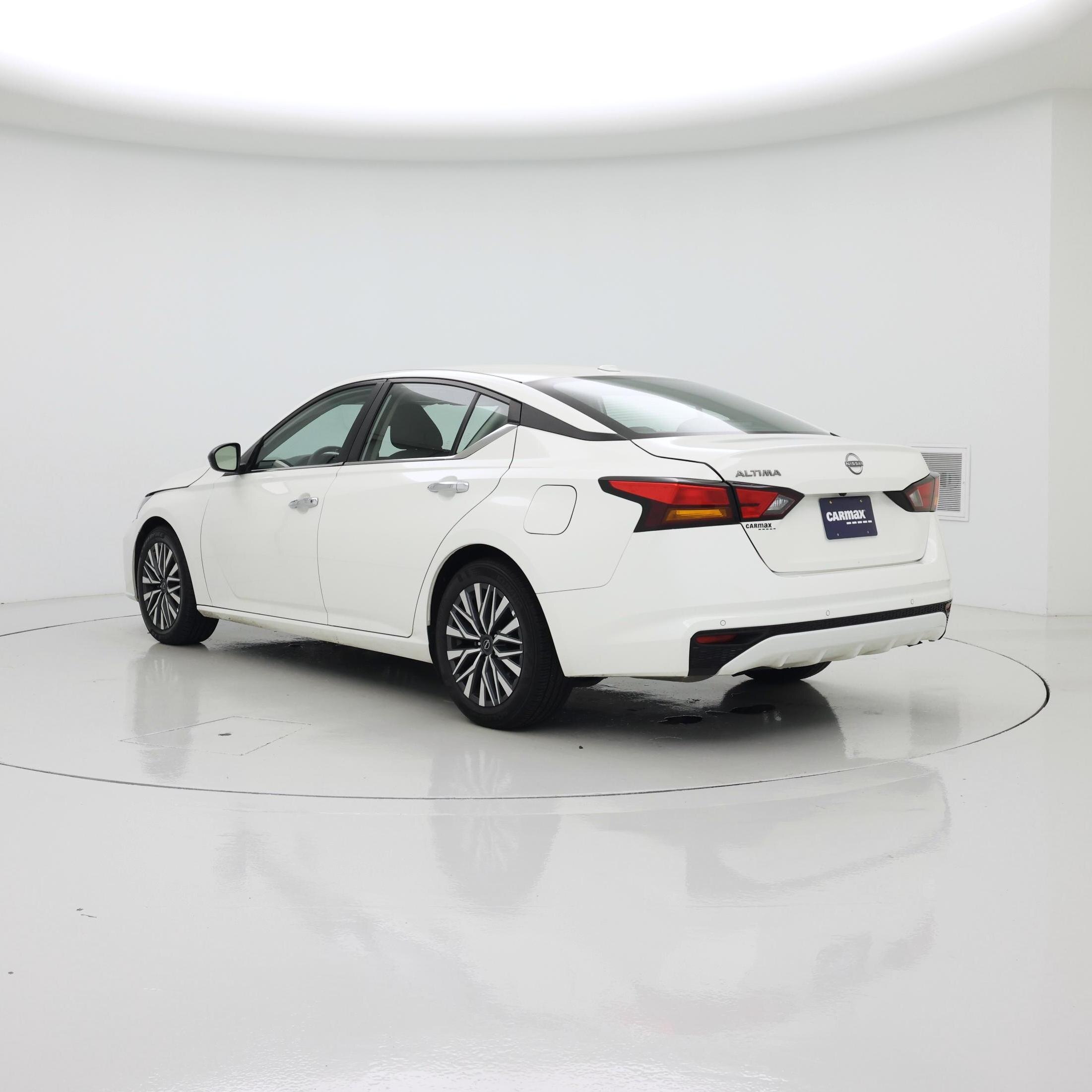 Thumbnail: 2025 Nissan Altima - 2