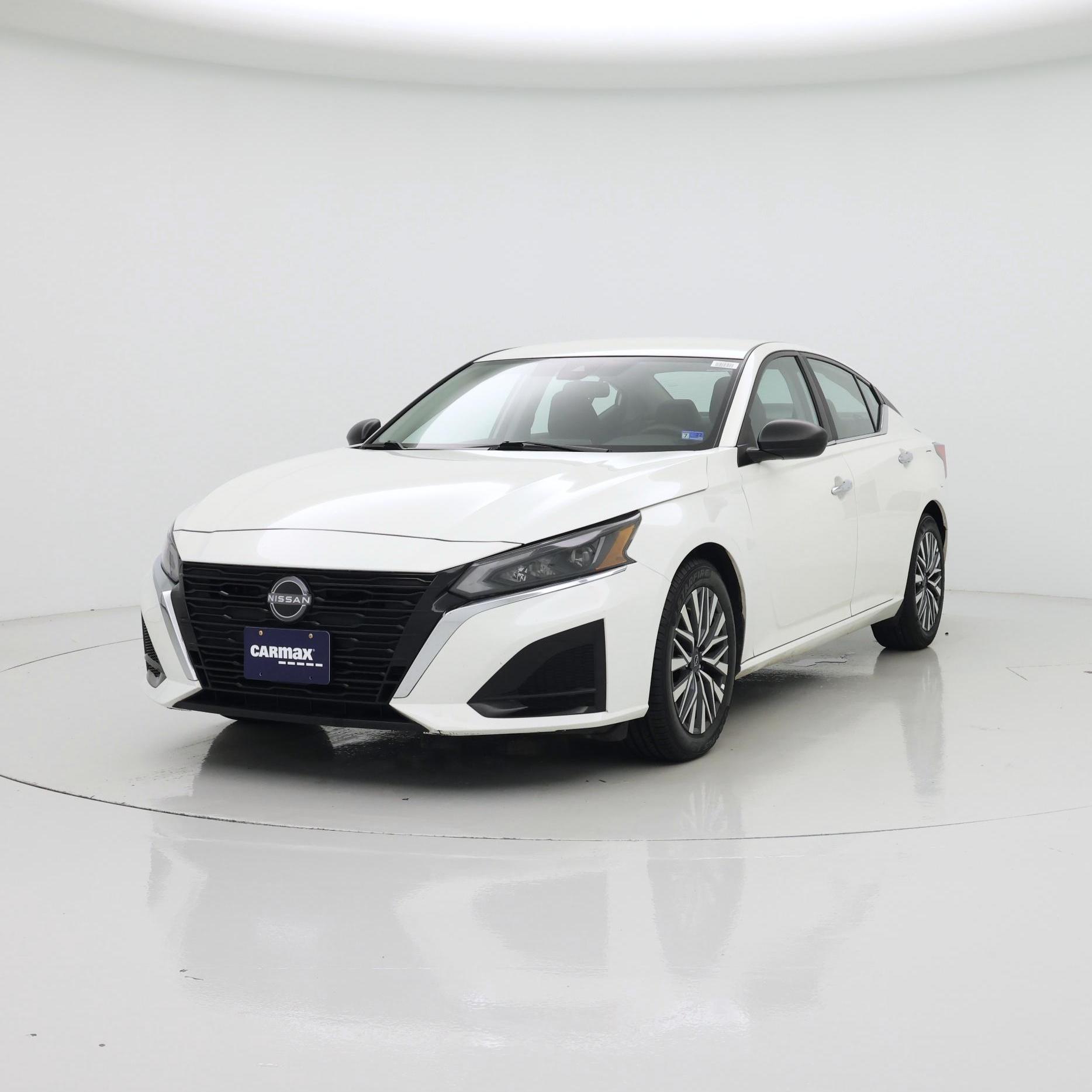 Thumbnail: 2025 Nissan Altima - 4