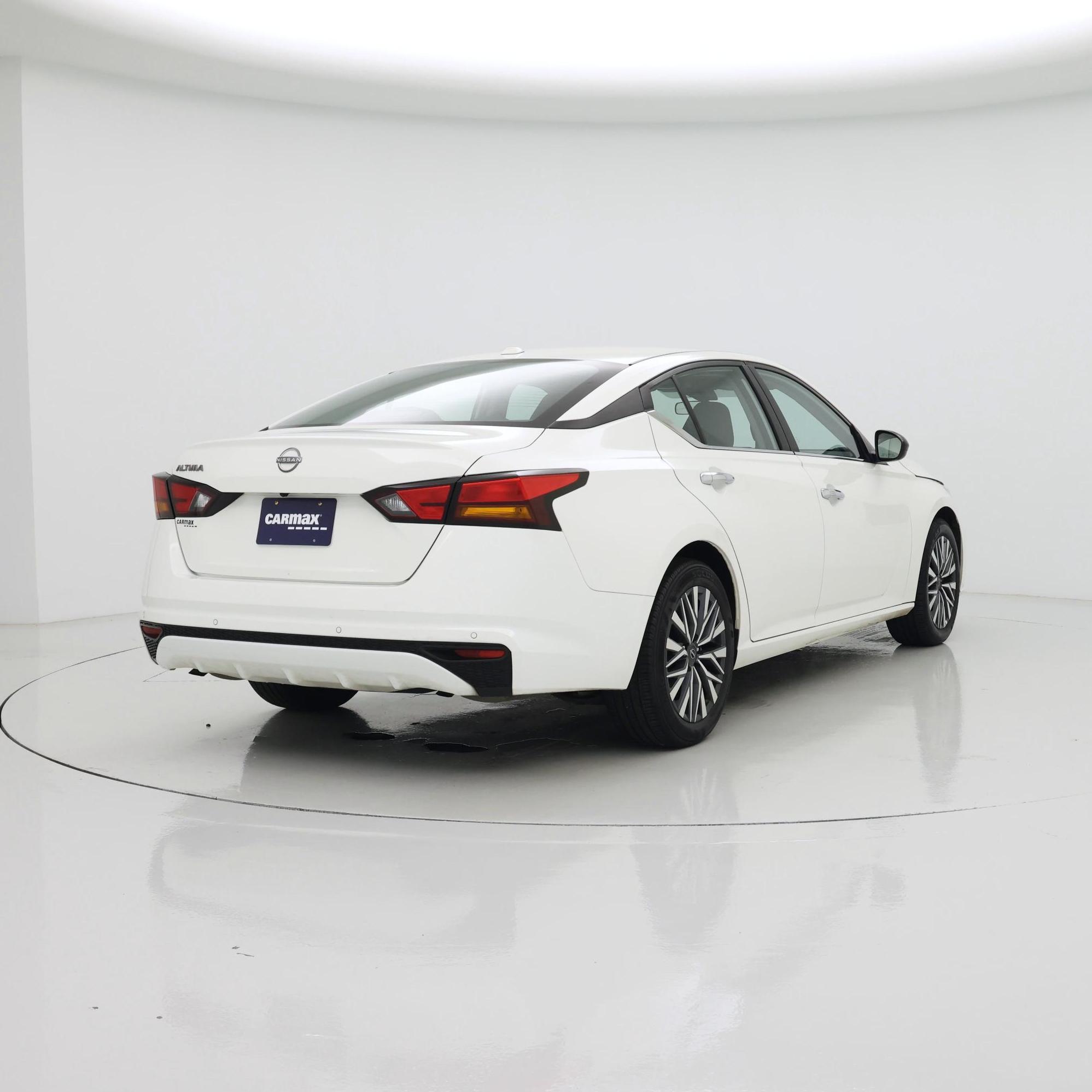 Thumbnail: 2025 Nissan Altima - 8