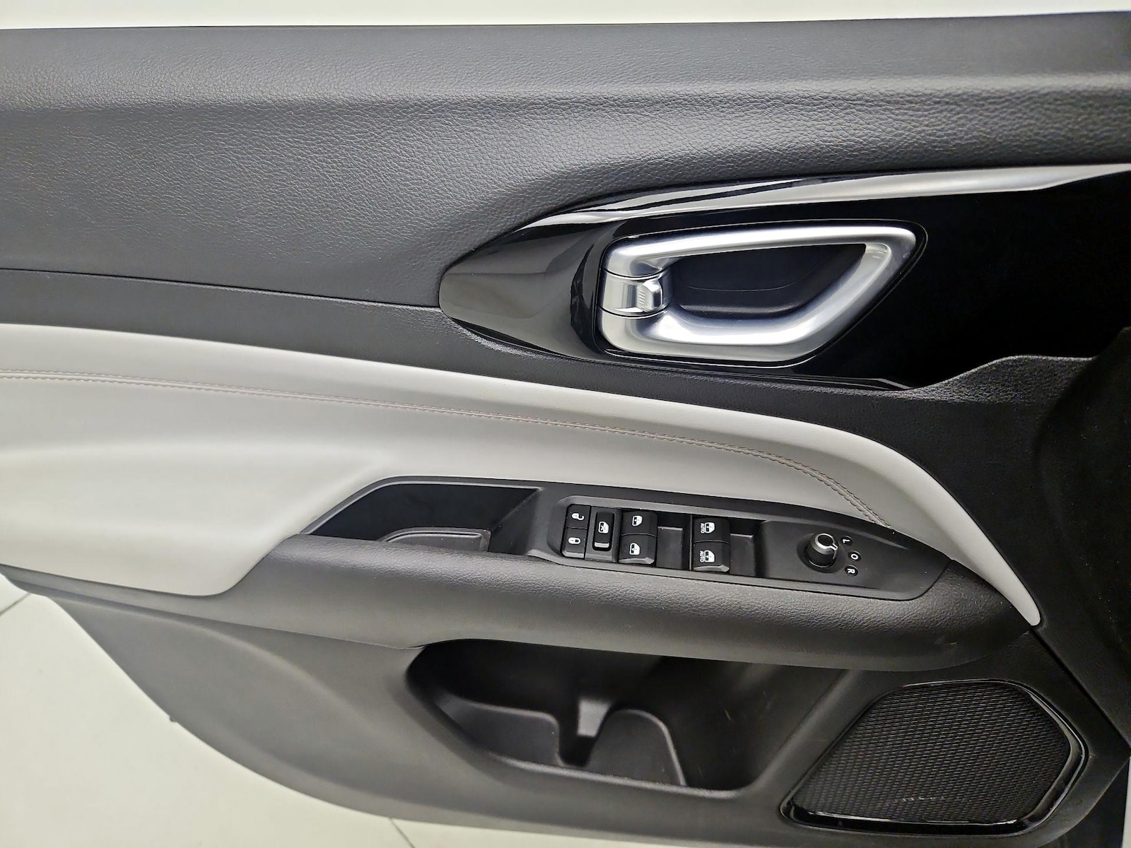 2025 Jeep Compass Limited - Photo 13