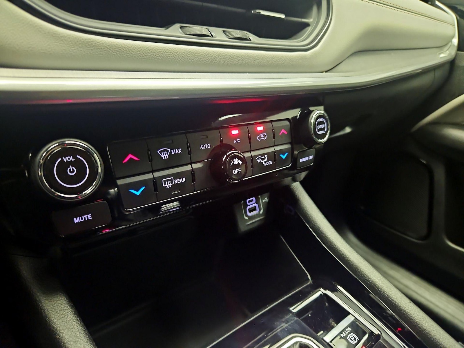 2025 Jeep Compass Limited - Photo 17