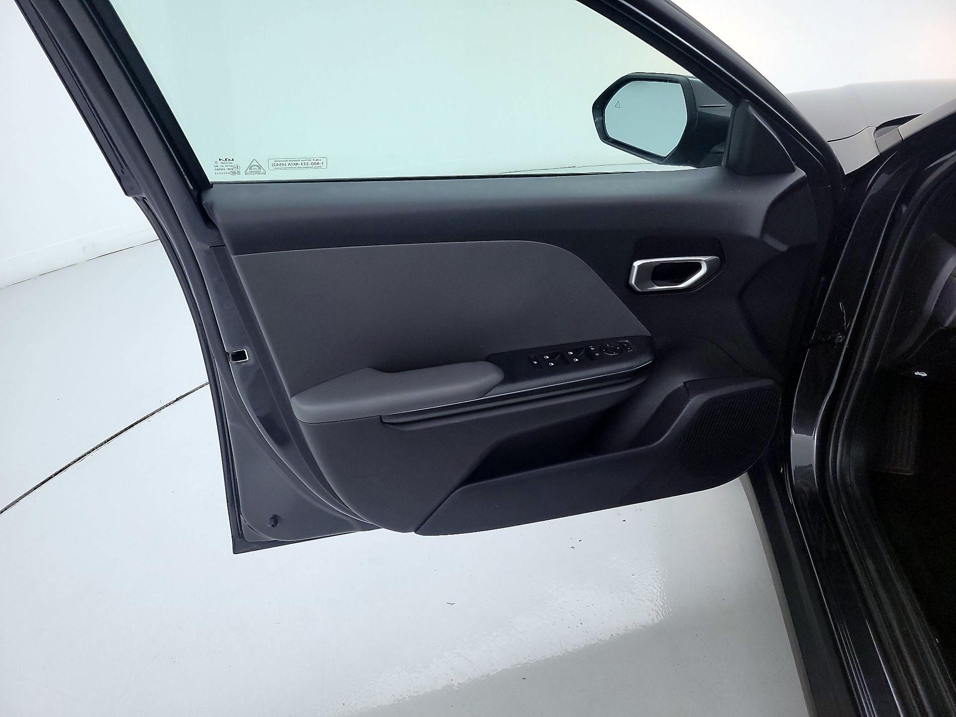 Thumbnail: 2025 Kia K4 - 12