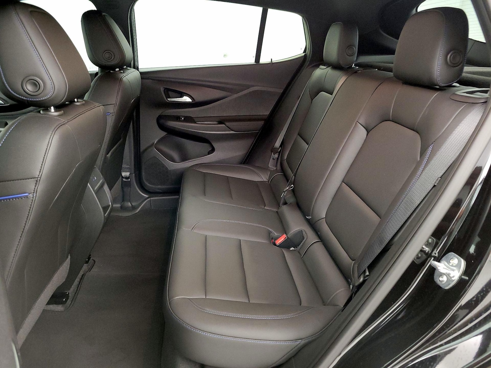 2025 Buick Envista Sport Touring - Photo 20