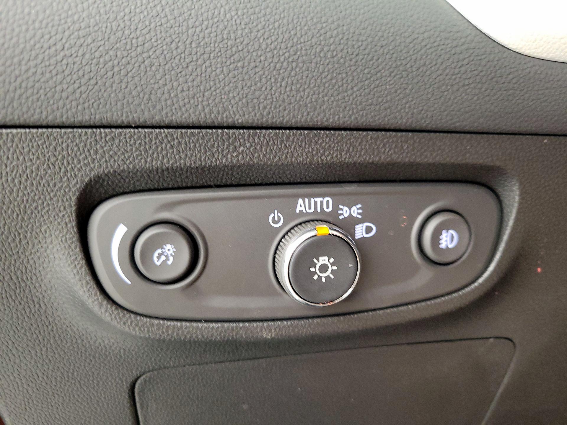 Thumbnail: 2023 Buick Encore GX - 13