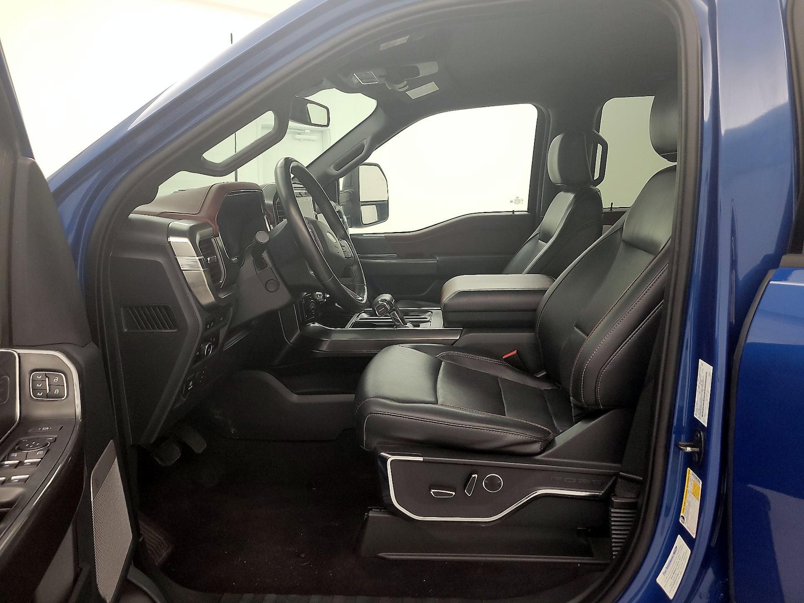 2023 Ford F-150 Lariat - Photo 12