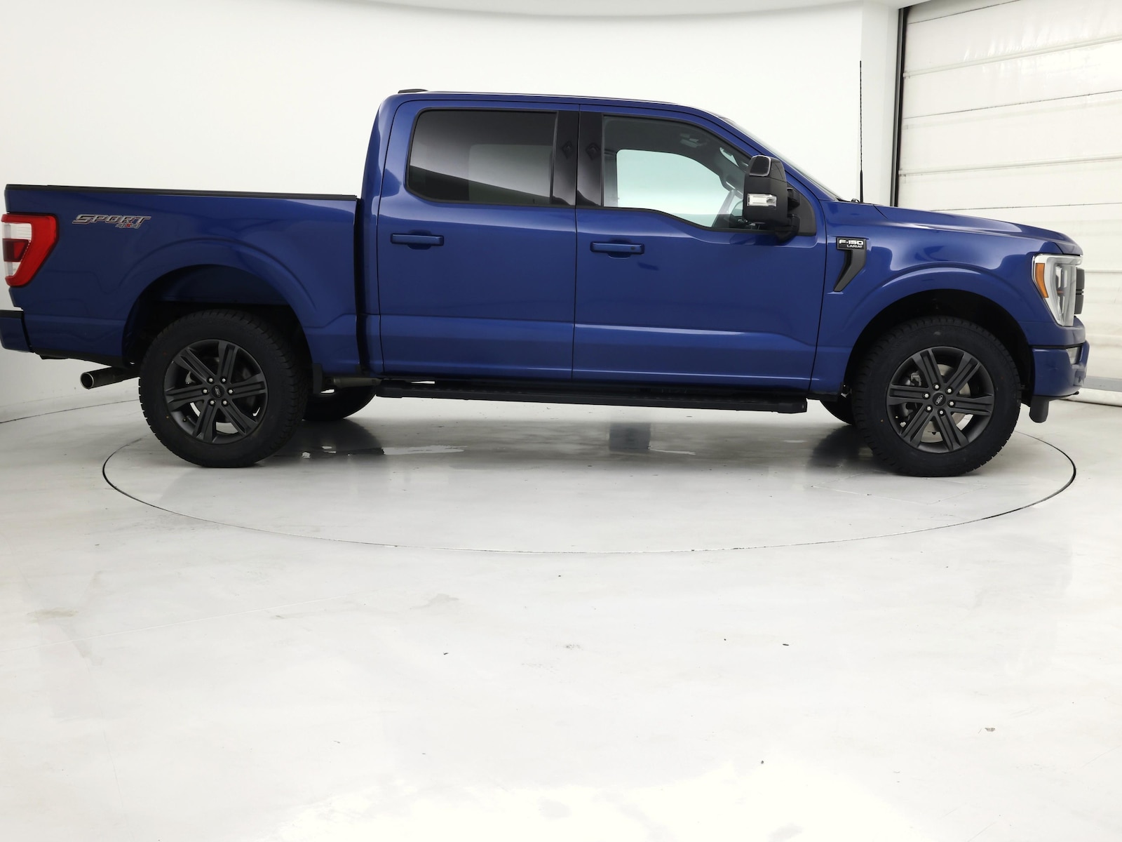 2023 Ford F-150 Lariat - Photo 8