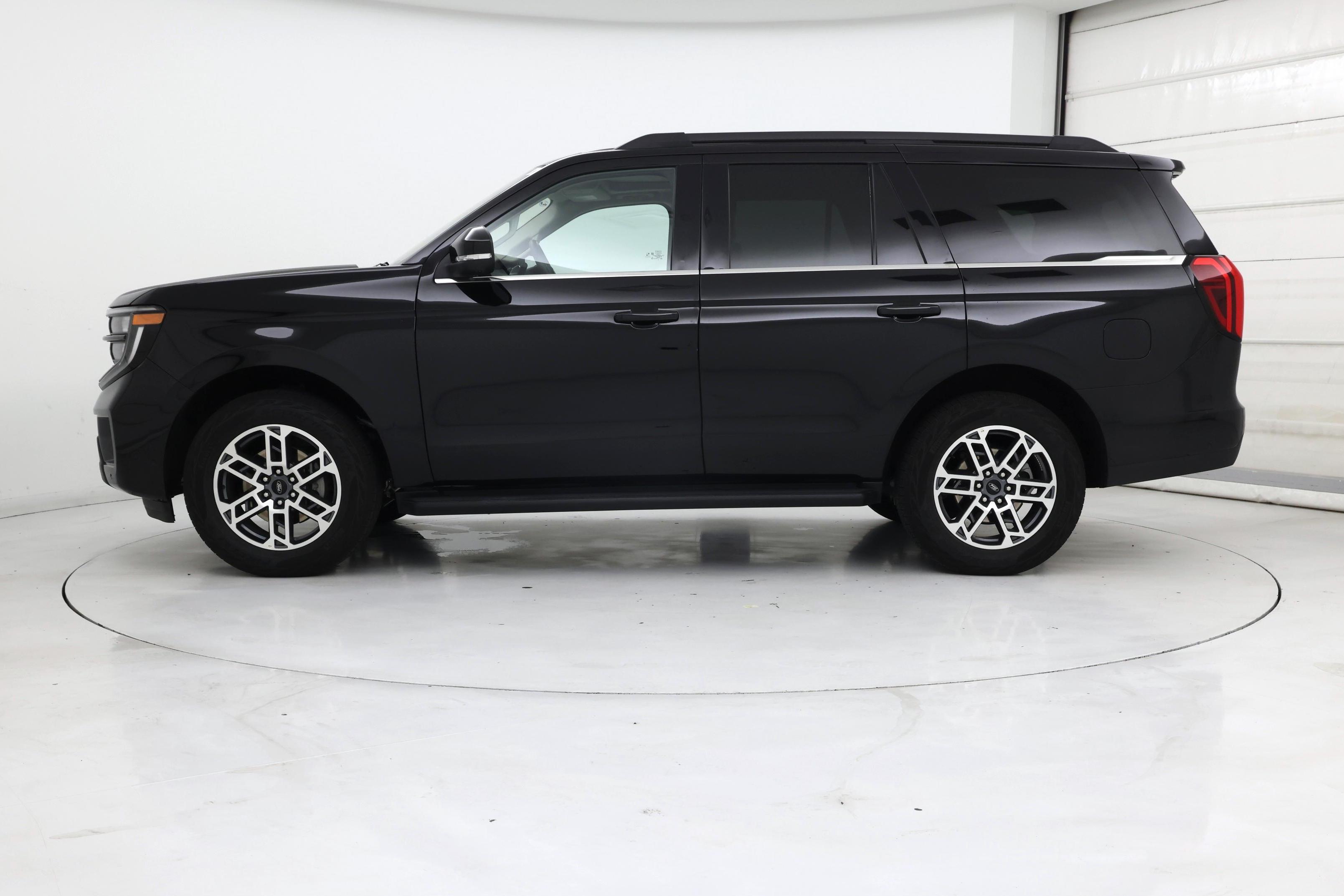 Thumbnail: 2025 Ford Expedition - 3