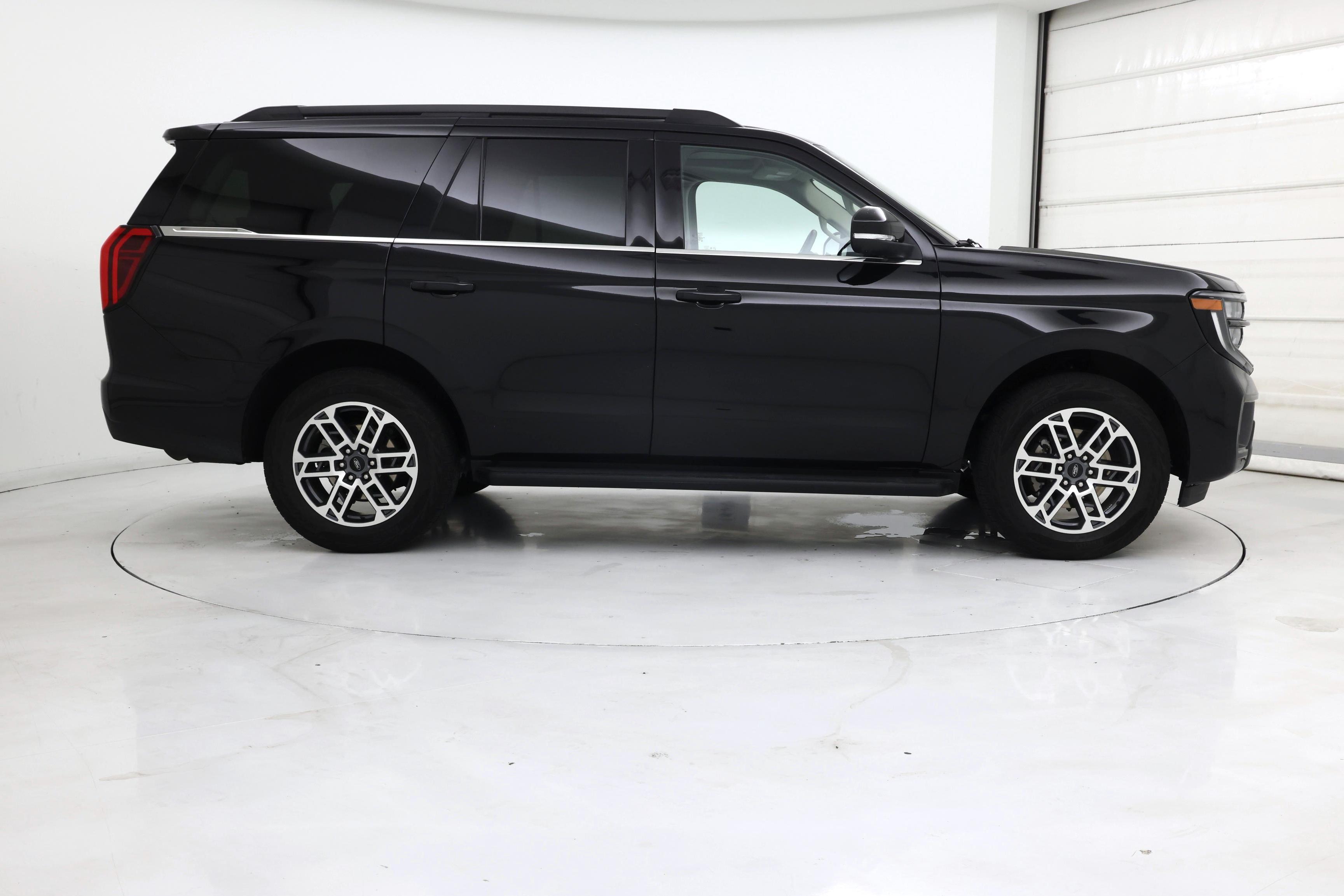 Thumbnail: 2025 Ford Expedition - 7