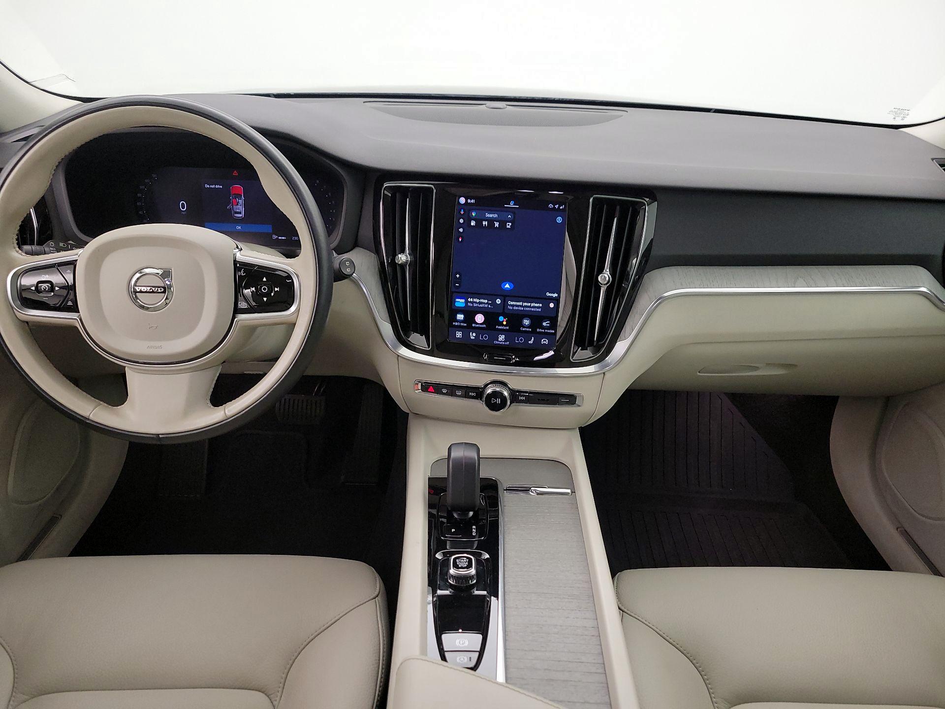Thumbnail: 2025 Volvo S60 - 9