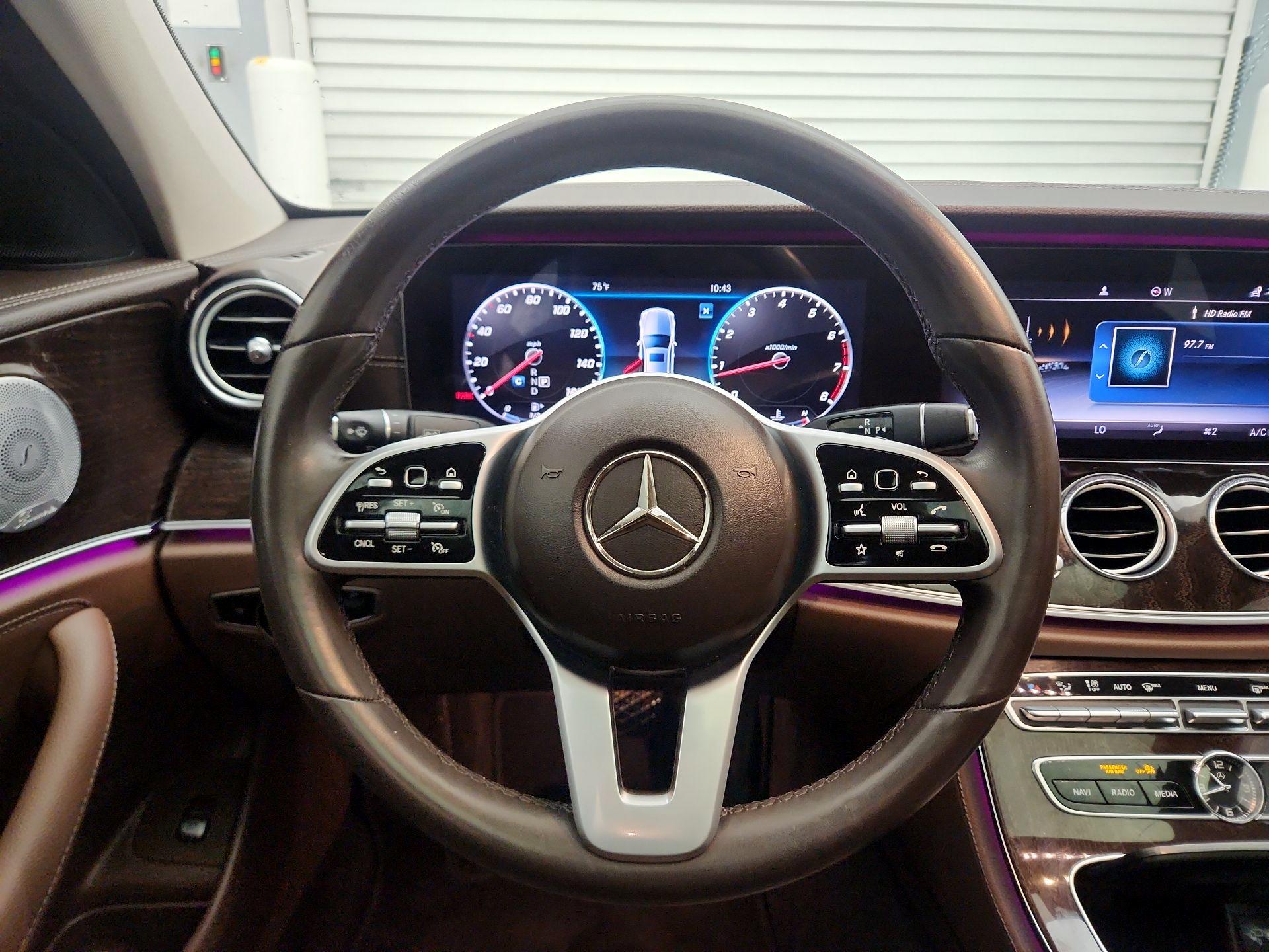Thumbnail: 2020 Mercedes-Benz E-Class - 10